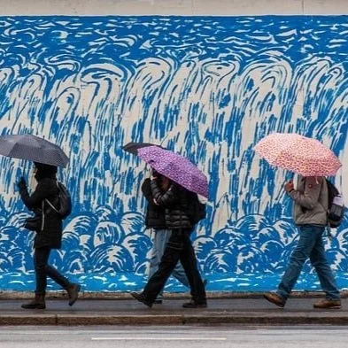 Streetfotografie im Regen: So gelingen dir atemberaubende Fotos