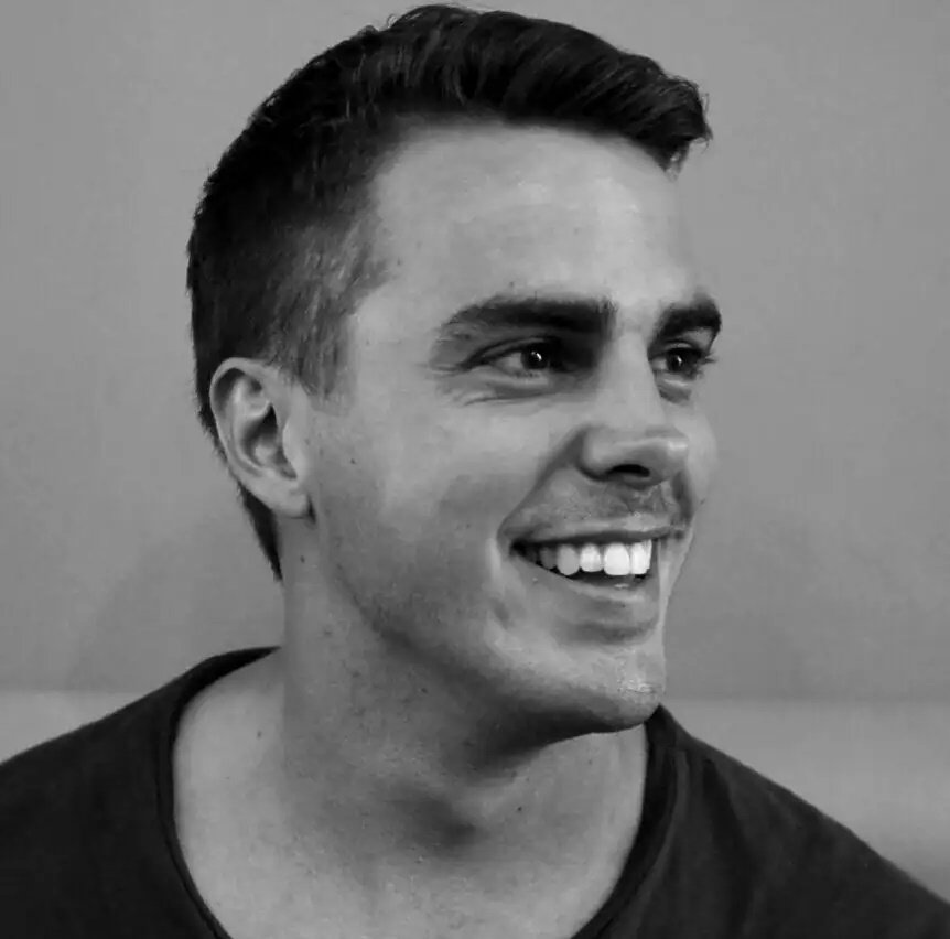10 often overlooked traits of genuinely happy people - Lachlan Brown
