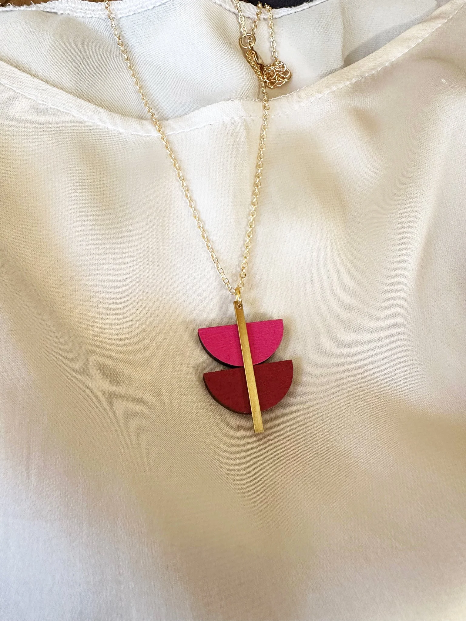 pink harmony neck 2.jpg