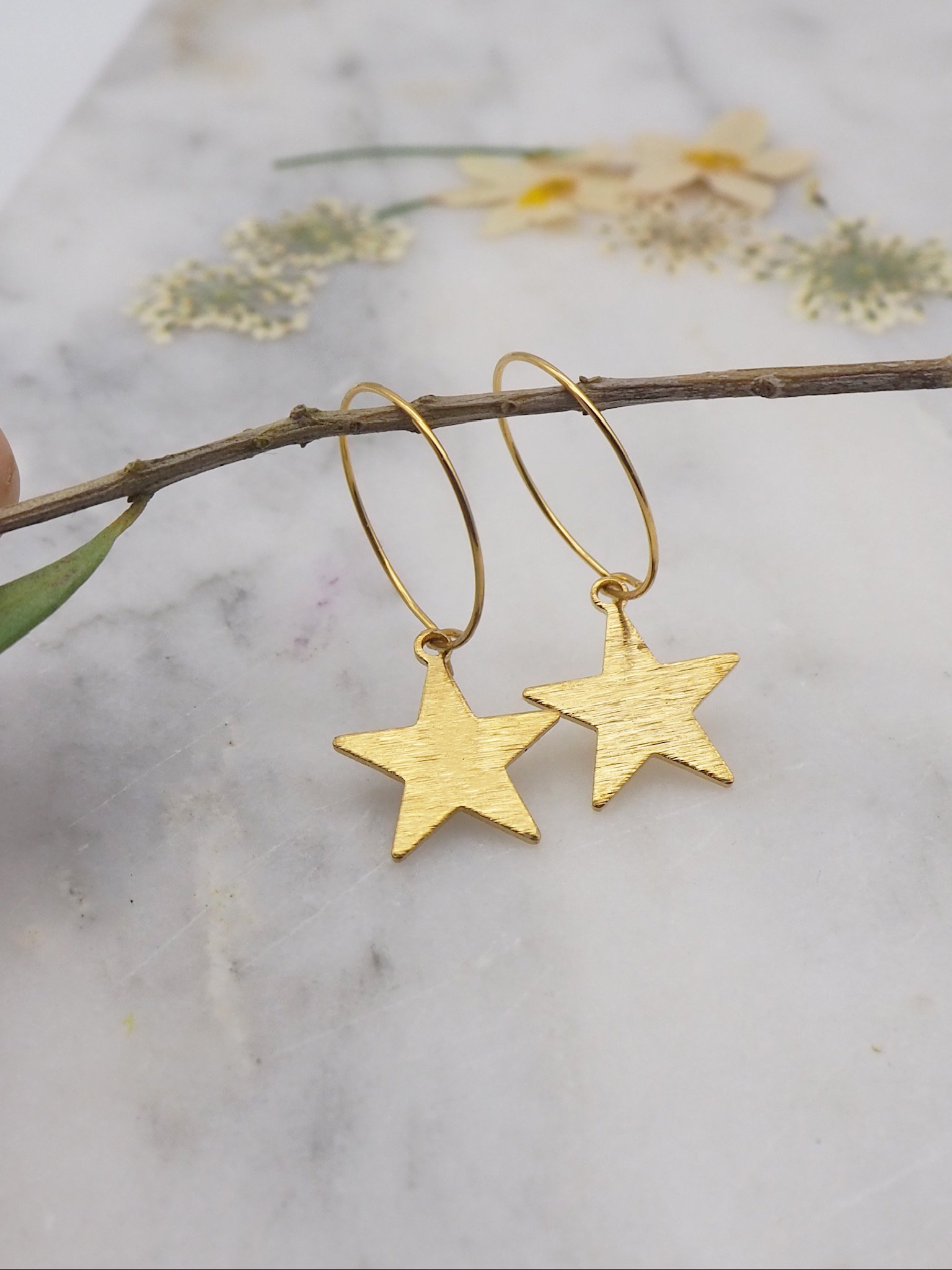 Buy online Gold Star Hoop Earring from fashion jewellery for Women by Bling  Beautiful Accessories for ₹399 at 20% off | 2024 Limeroad.com