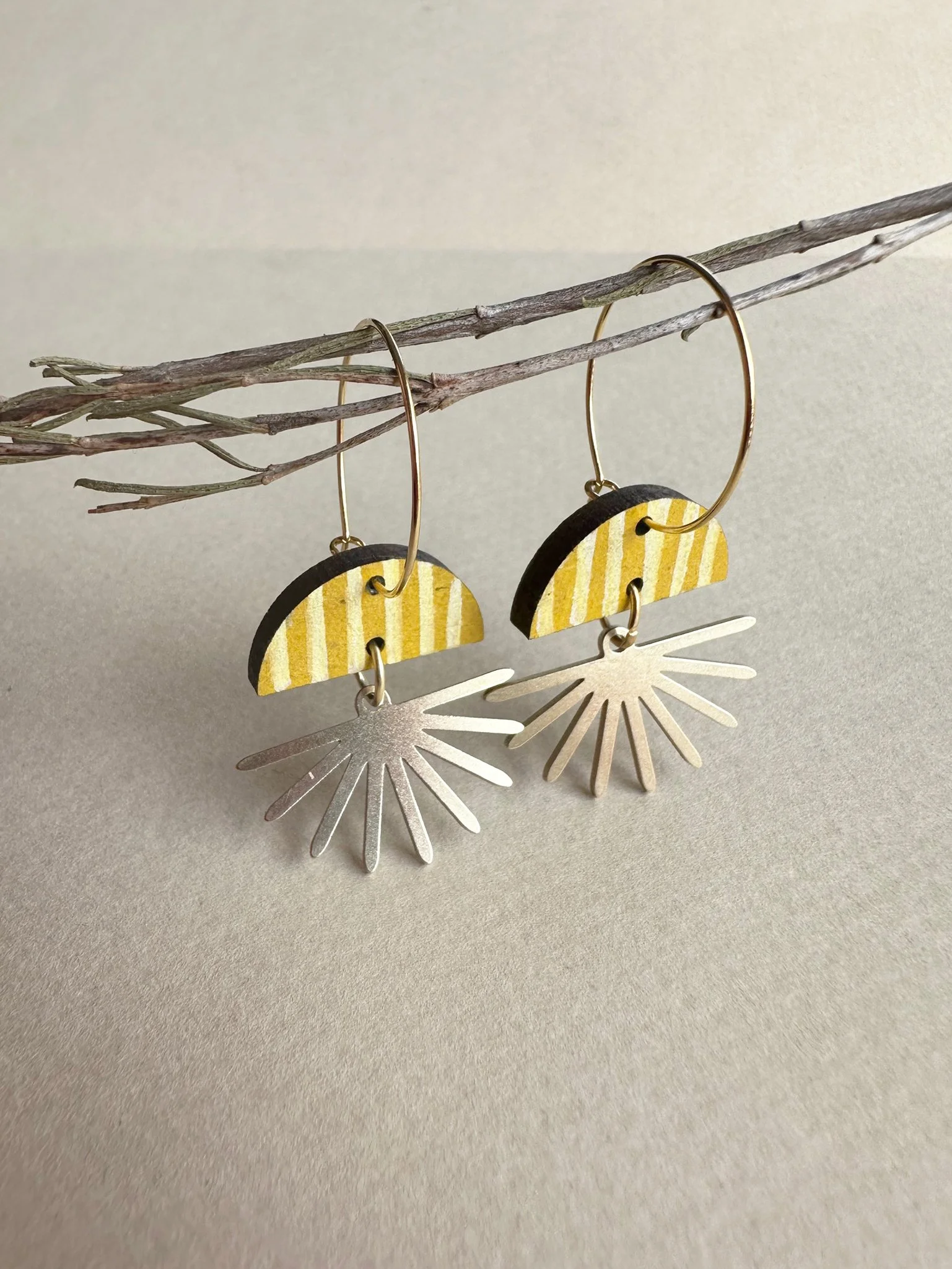 Oriana Sunburst Hoop Earrings
