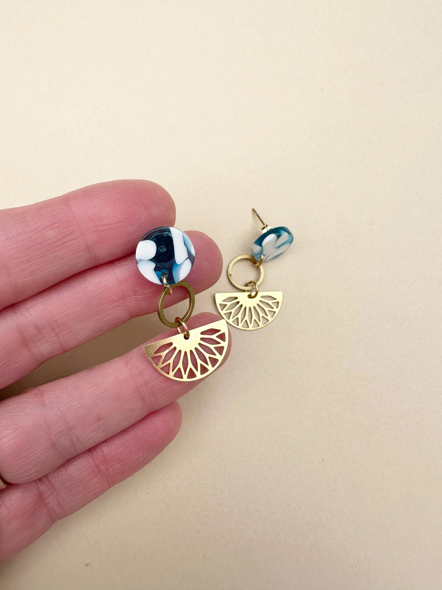 fan charm studs5.jpg