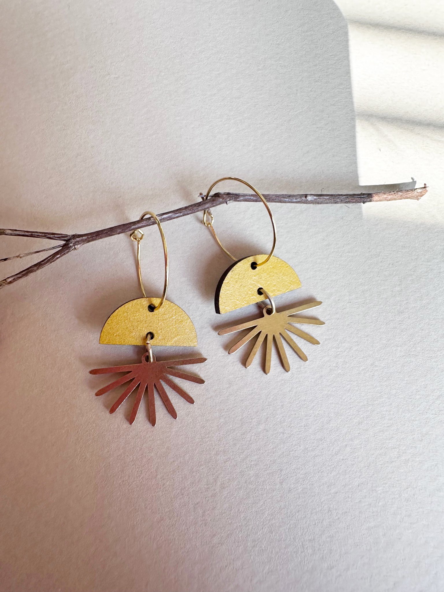 Oriana Sunburst Hoop Earrings