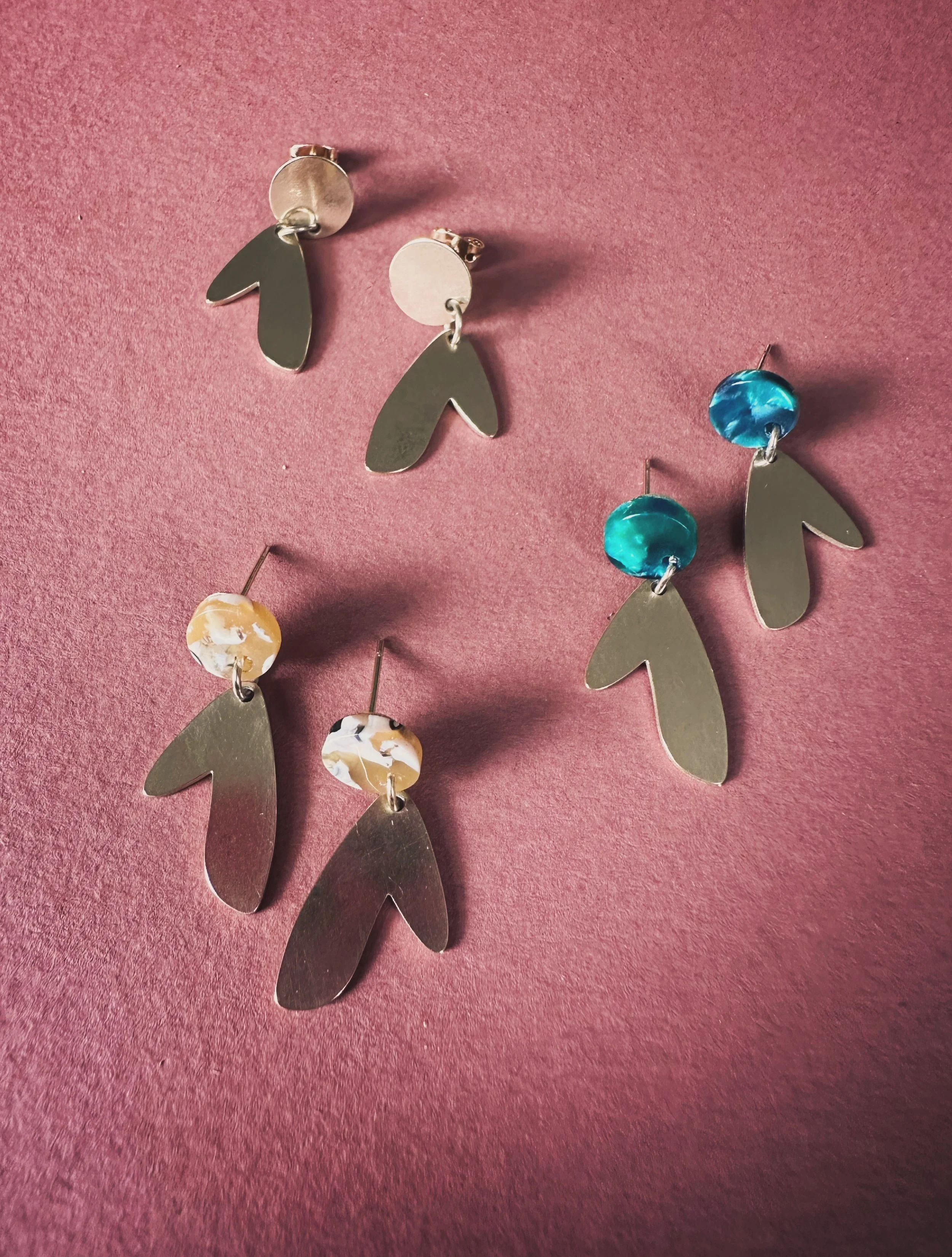 Petal stud earrings