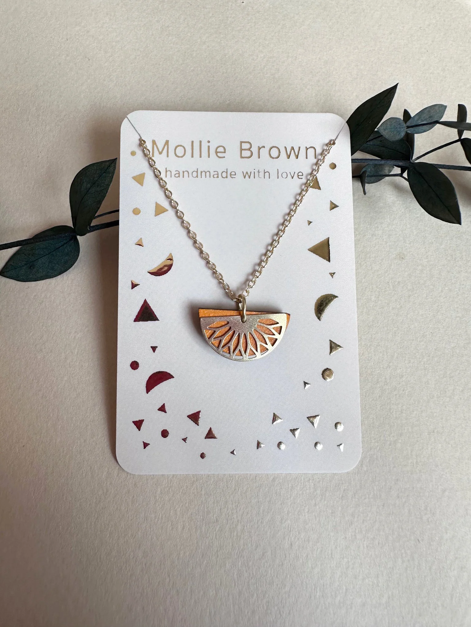 Marguerite necklace -ornge2.jpg