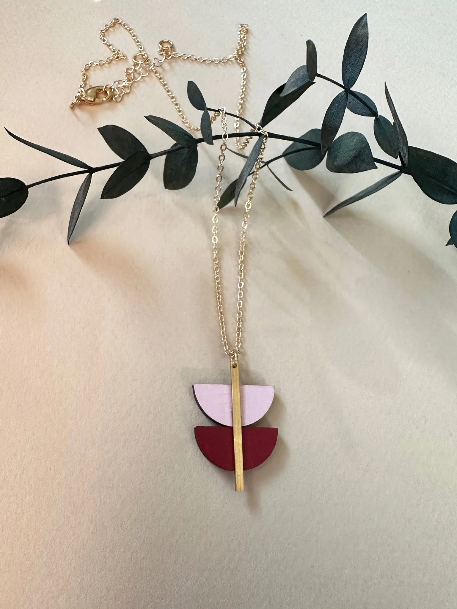 pink& red harmony neck.jpg