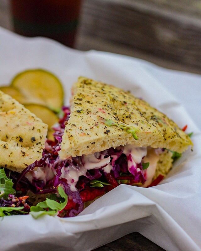Happy Monday!! I hope you're fueling your dreams (with sandwiches) and gettin' shit done!! 😎 If I could work from a porch on the Russian River at @cafeaquatica and eat this portobello baby every day I sure as hell would!