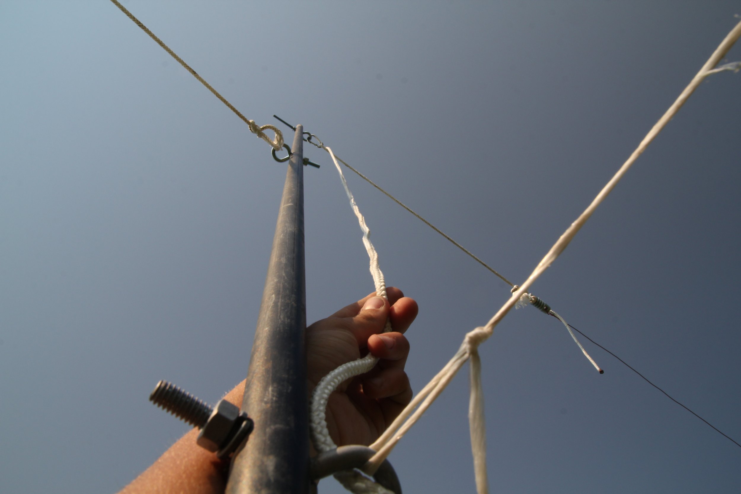  Sandra Volny, Radio Jove, 2015, metal, ropes, concrete, copper, electronics, 360’’North-South x 540’’ East-West x 120’’. 