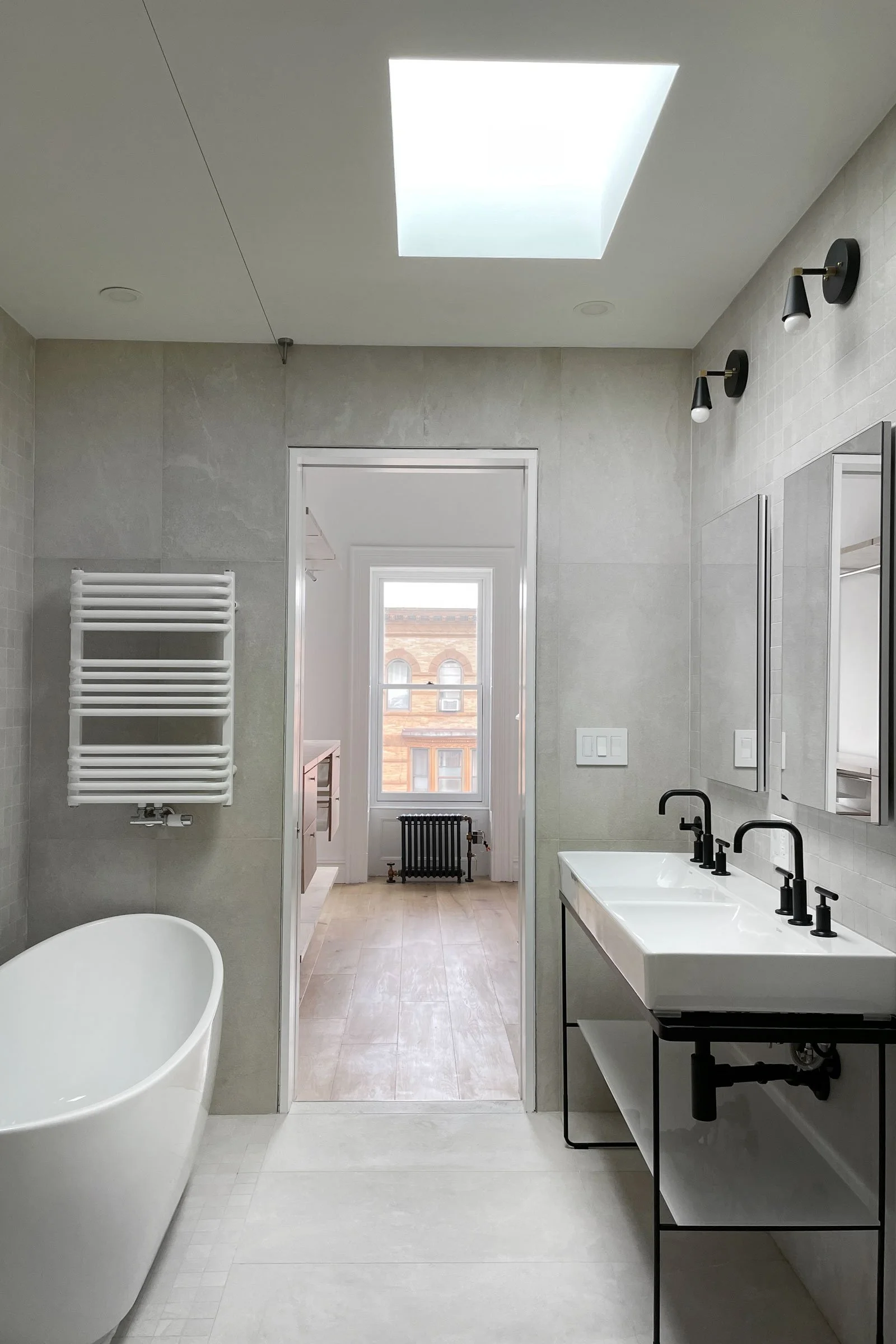 3FL-Bath-1.jpg