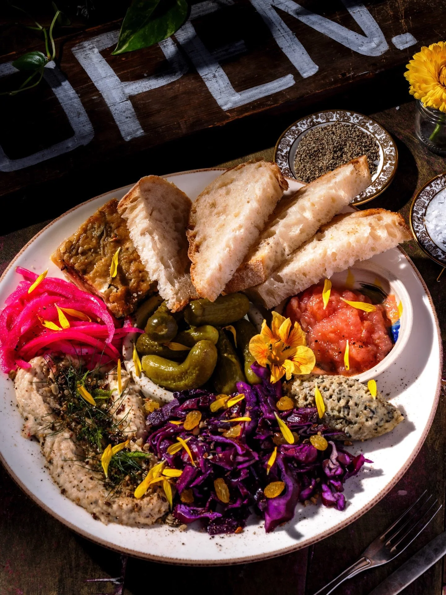 Open today 10-20:00. Come on in for some delicious food, coffee, wine, beer and good times 🎶 
See you soon. 

📷 - @photo.mattias 💚