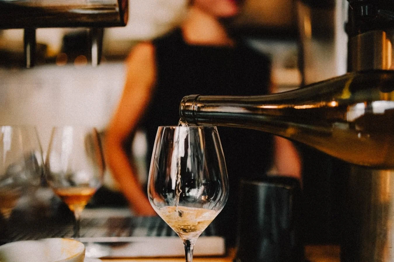 SATURDAY 7/2/&rsquo;25
Flax will close 18:00 for a private event, (Queer Social Speed Dating in collab w/ @page28malmo) but fear not, we will RE-OPEN 22:00 for our first ever dance floor session till midnight. Dust off those dancing shoes, it&rsquo;l