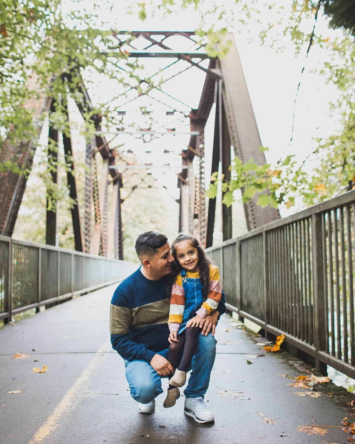 Daddy's Little Girl 💕

#fallmini #fallfoilage #fallphotoshoot #fallphotography #familyportraits #familyphotos #familyphotoshoot #familyphotographer #kidsfashion #seattlefamilyphotographer #seattlefallcolors #fall2020 #portriatphotography #portraitph