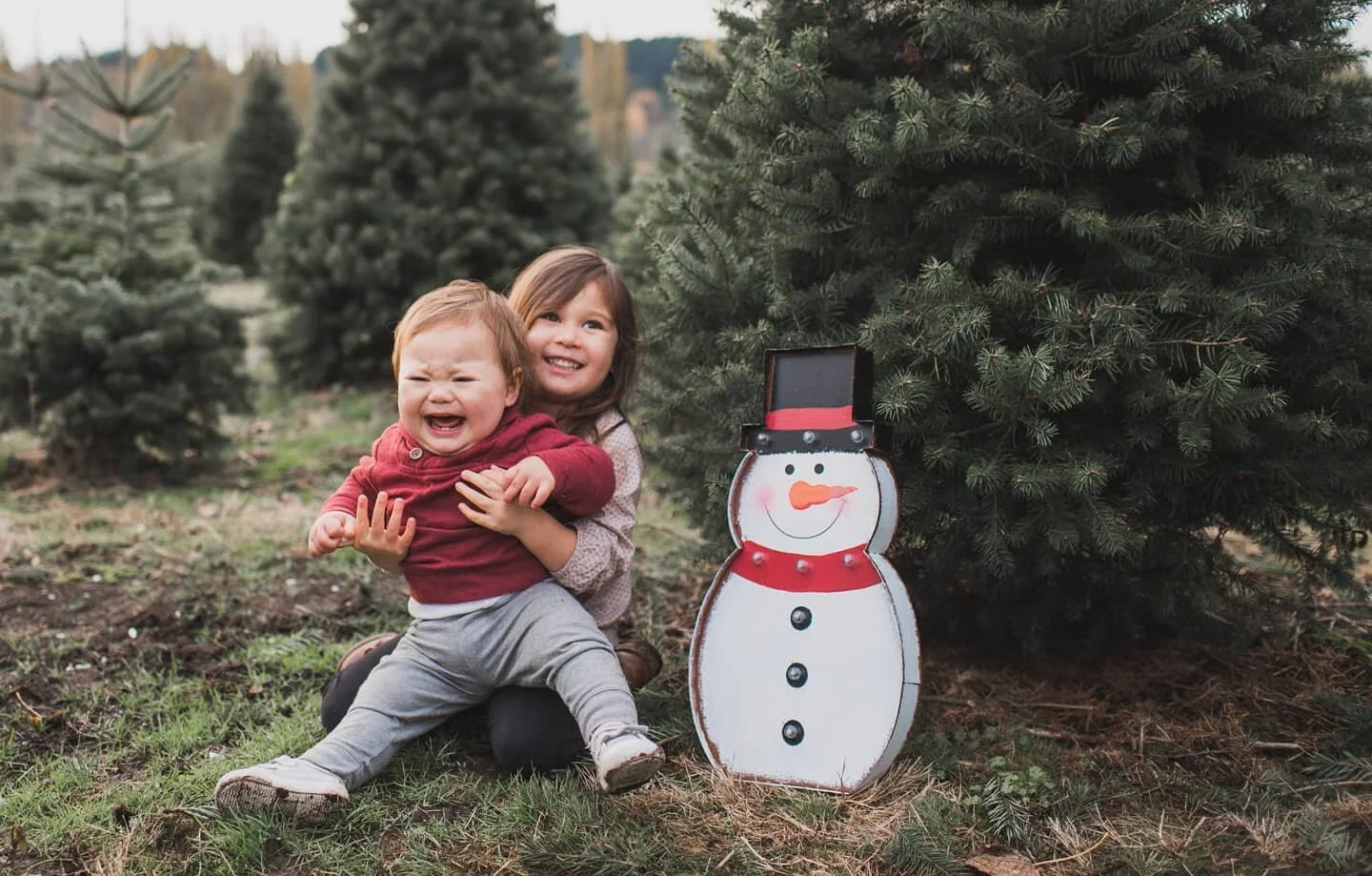 Santa 🎅  knows you have been naughty or nice 🤔😆

#photographer #photography #photoshoot #canon #family #portraitphotography #love #kid #kidsofinstagram #mom #moments #childhoodmemories #childhood #huntingtonbeach #thistheseason #christmas #christm