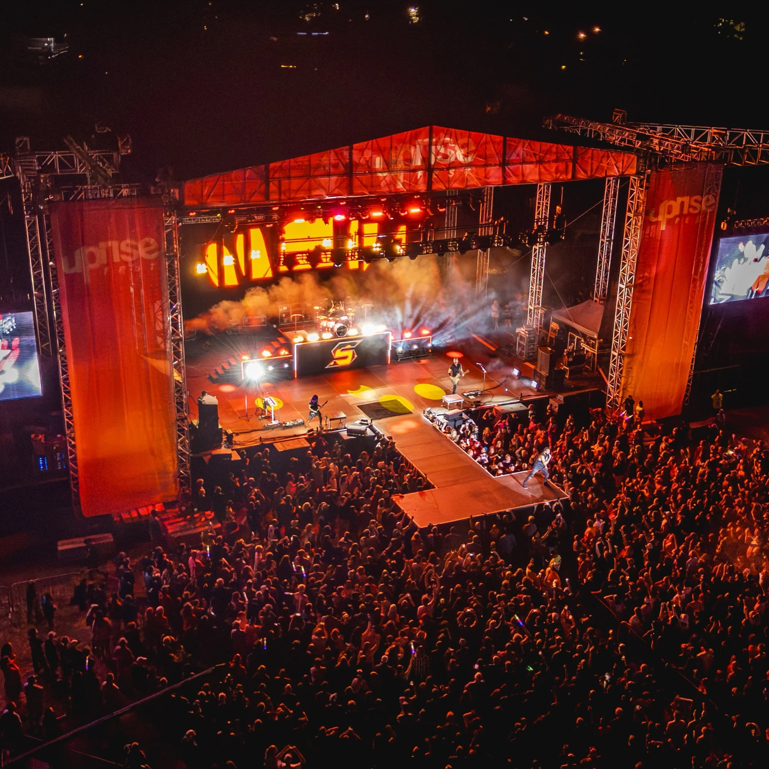 Skillet, TobyMac, Disciple, John Reuben, and Petra are coming to the FRIDAY night Main Stage at Uprise Festival 2026! 🔥 Do you have your tickets?