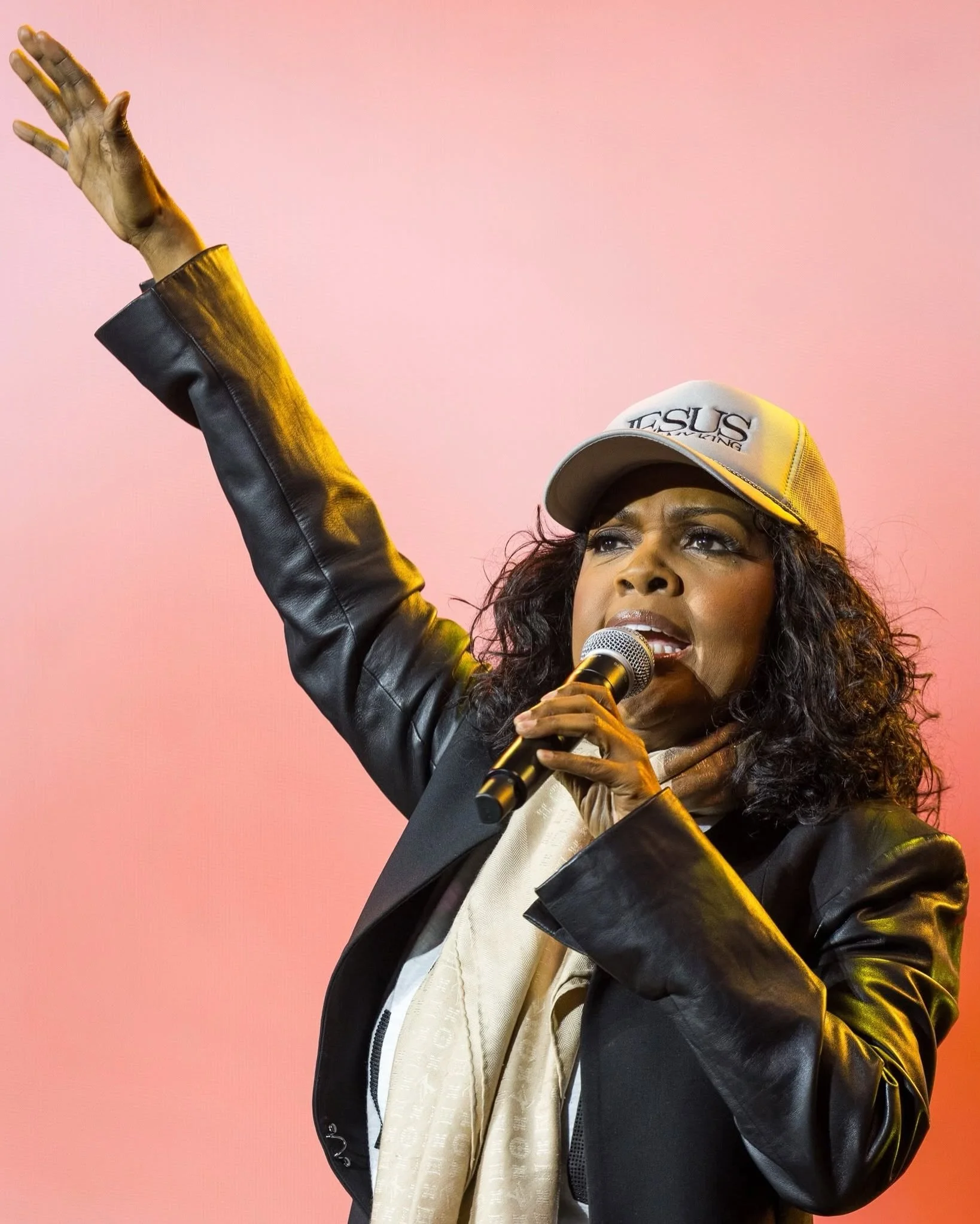 Music legend CeCe Winans is coming to Uprise Festival on Saturday, September 12, joining Brandon Lake, Crowder, Ben Fuller, Jamie MacDonald, and many more for a powerful night of worship! 🙌 Will you be there?