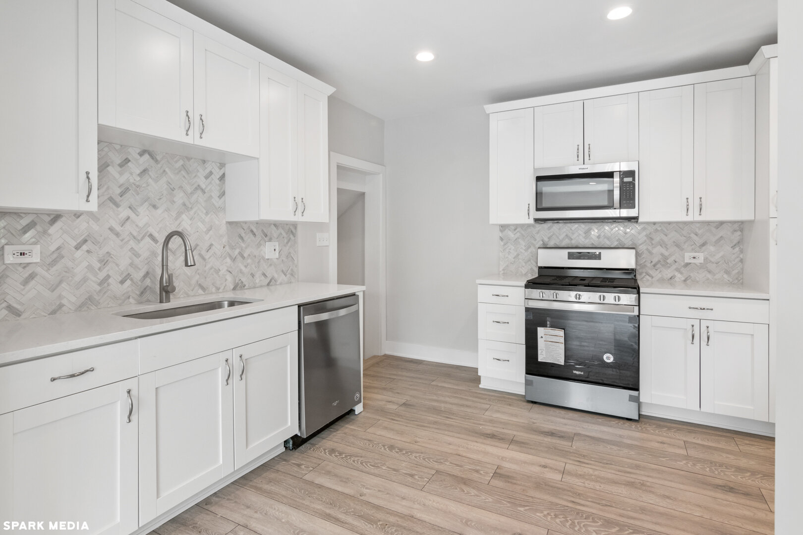 14-110SHumphreyAve.jpg