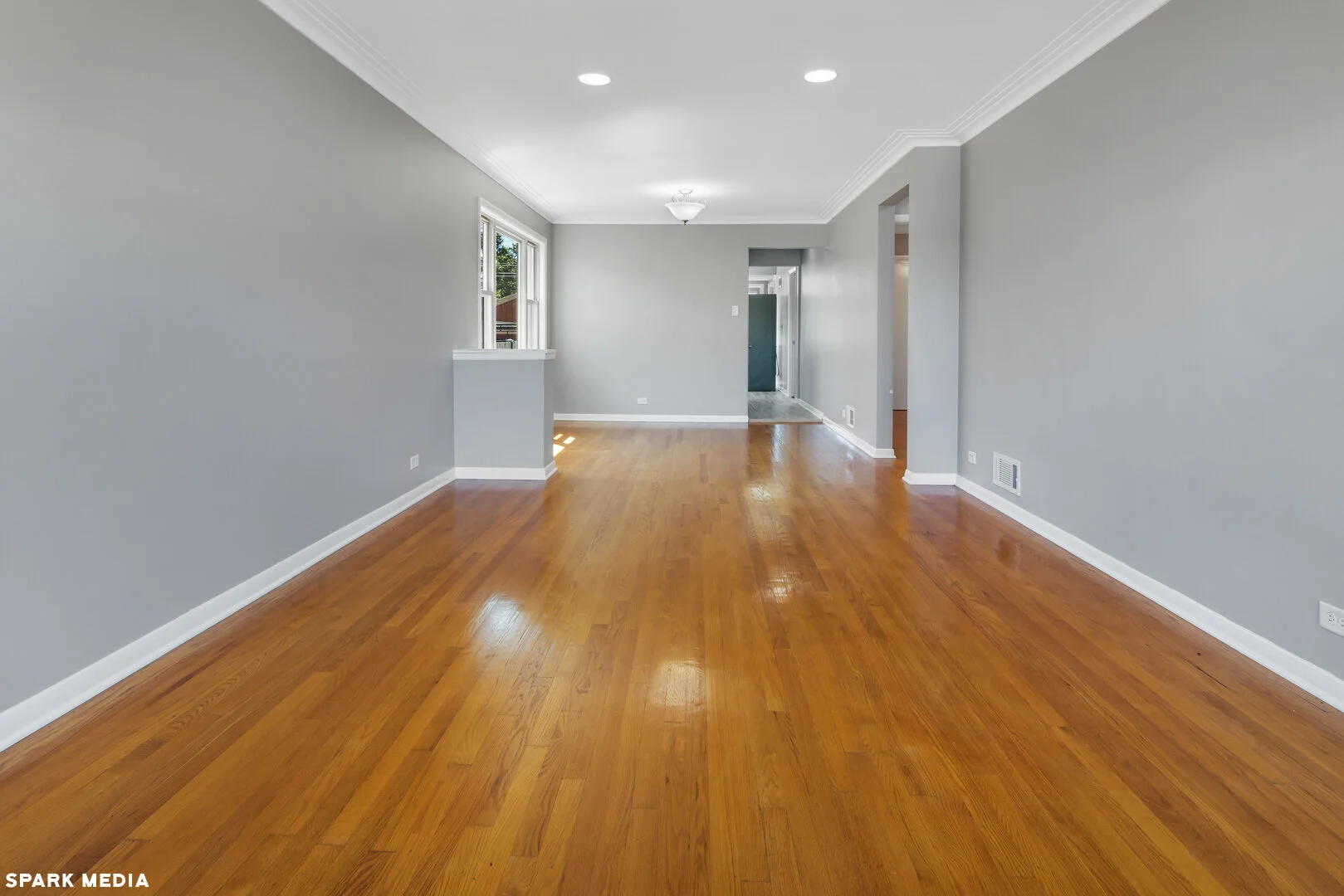 6-3643W81stSt.jpg