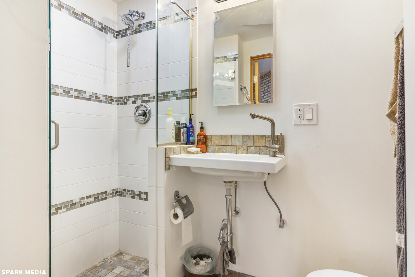 10-4424SUniversityAve.jpg