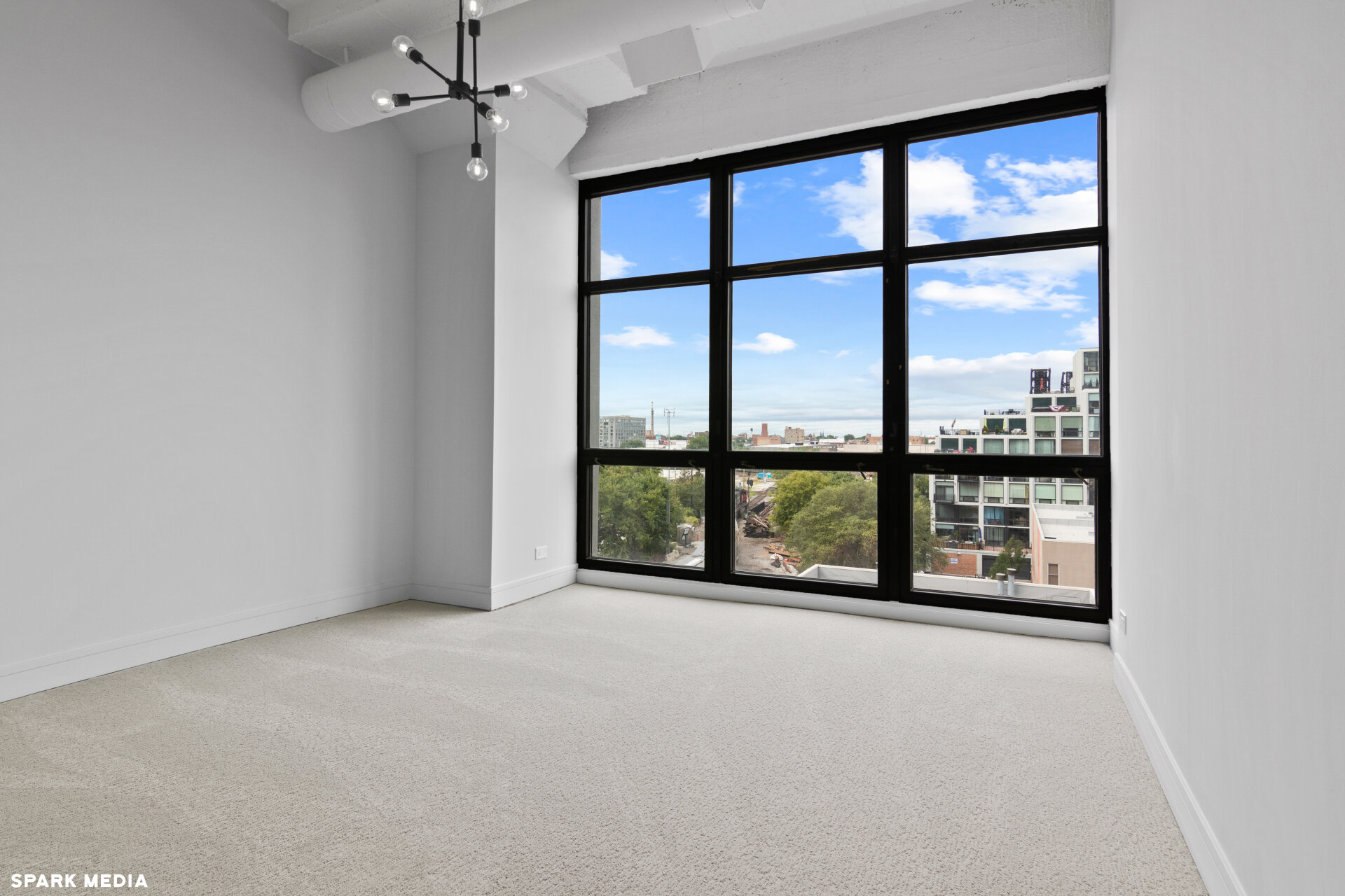 25-1530SStateStUnit529-SMALL.jpg