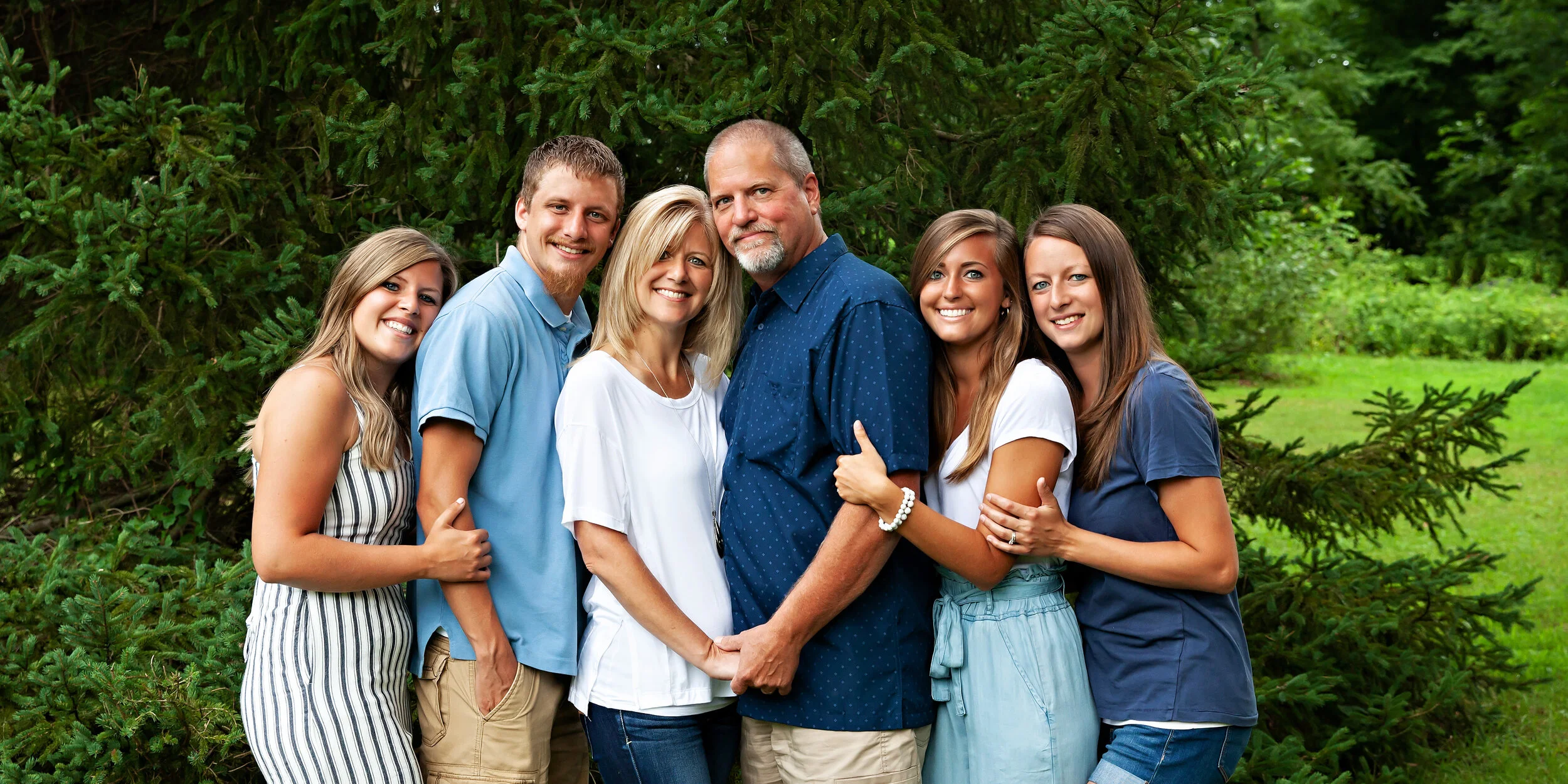 Family Photographer Northwest Indiana Adult siblings