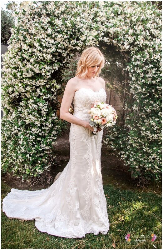  beautiful photo of bride with bouquet in the garden 
