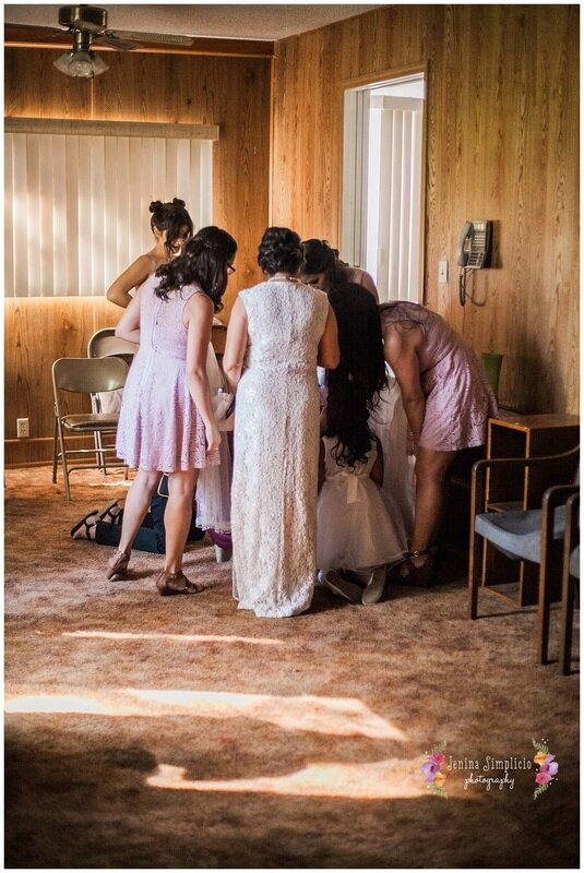  bridal party getting ready 