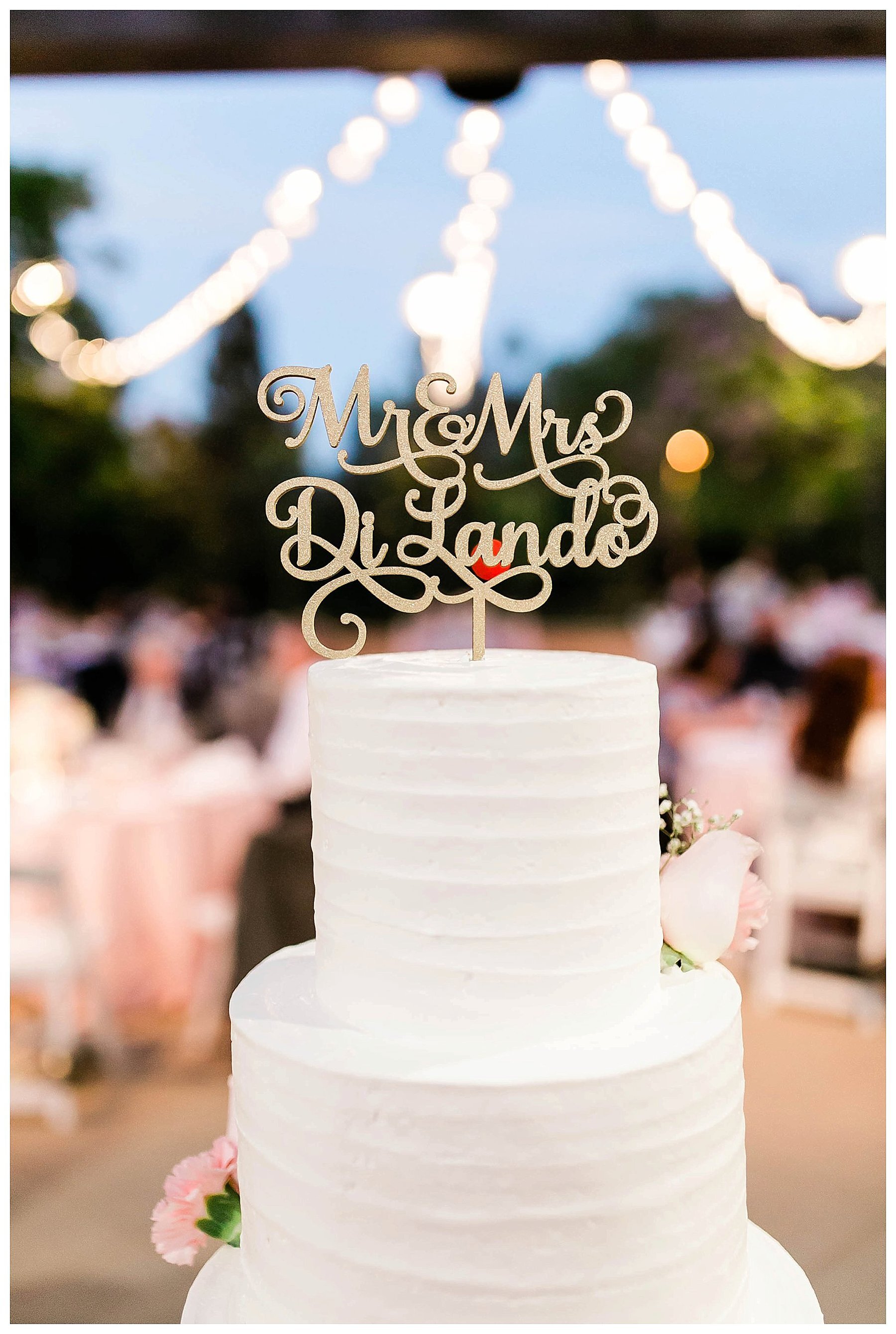  WEDDING CAKE 