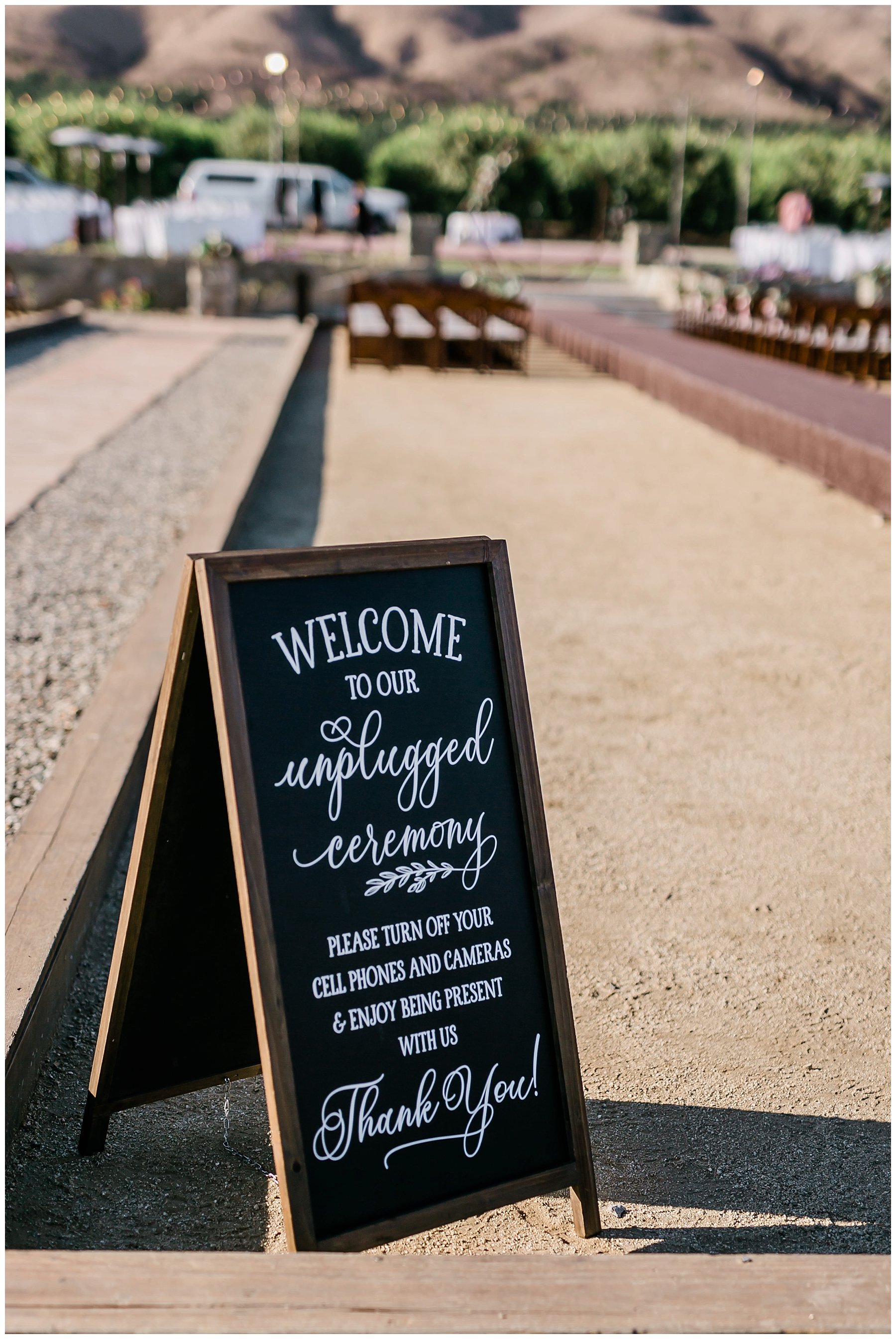  sign for the wedding 