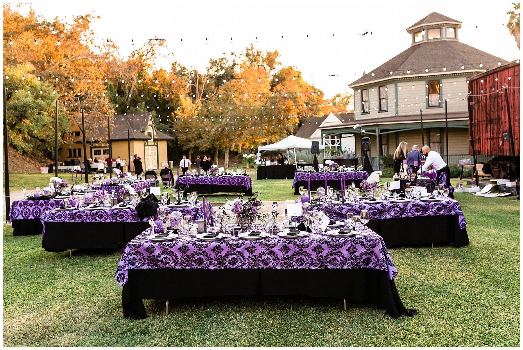  haunted mansion décor for a wedding 