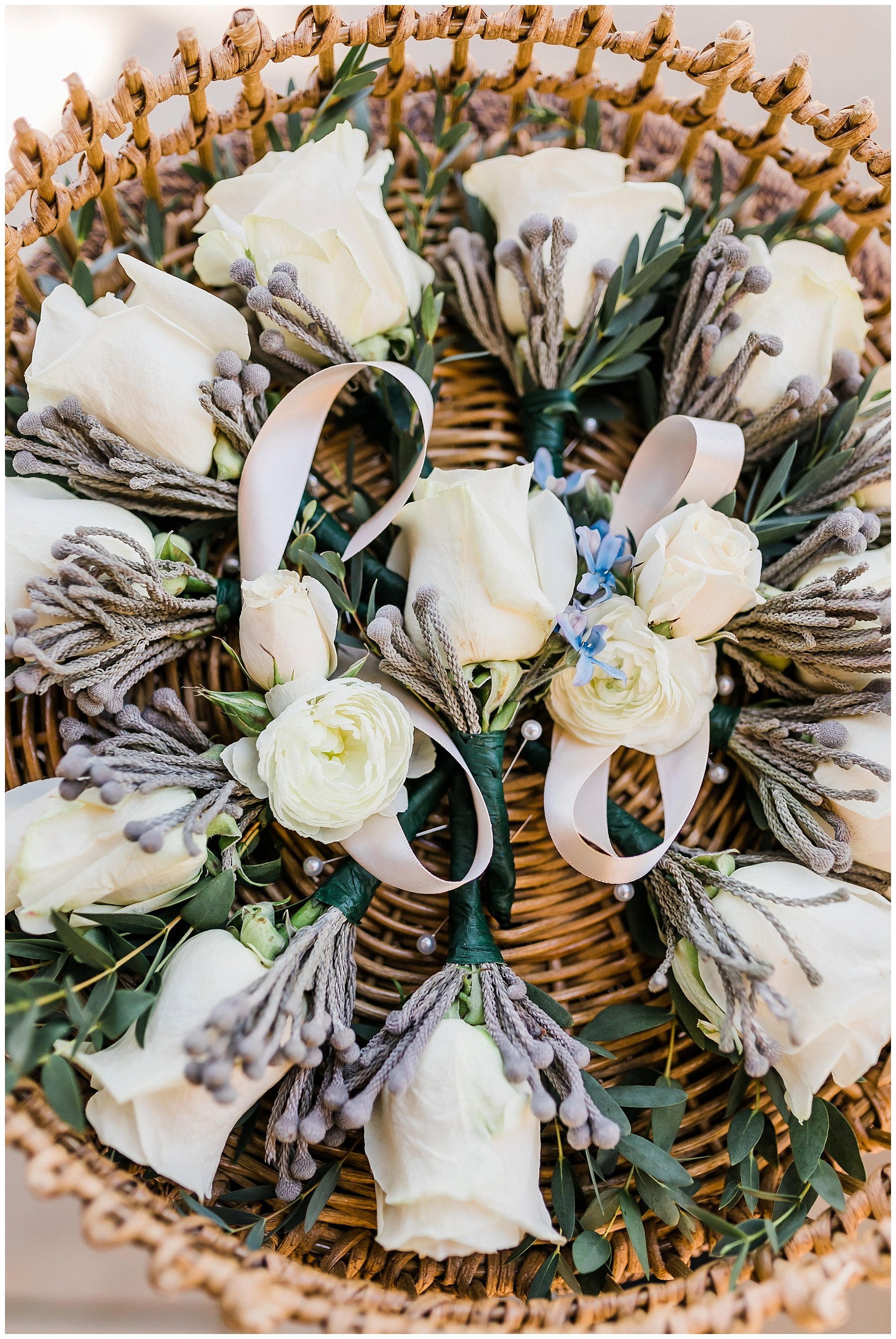  boutonnieres in a basket  