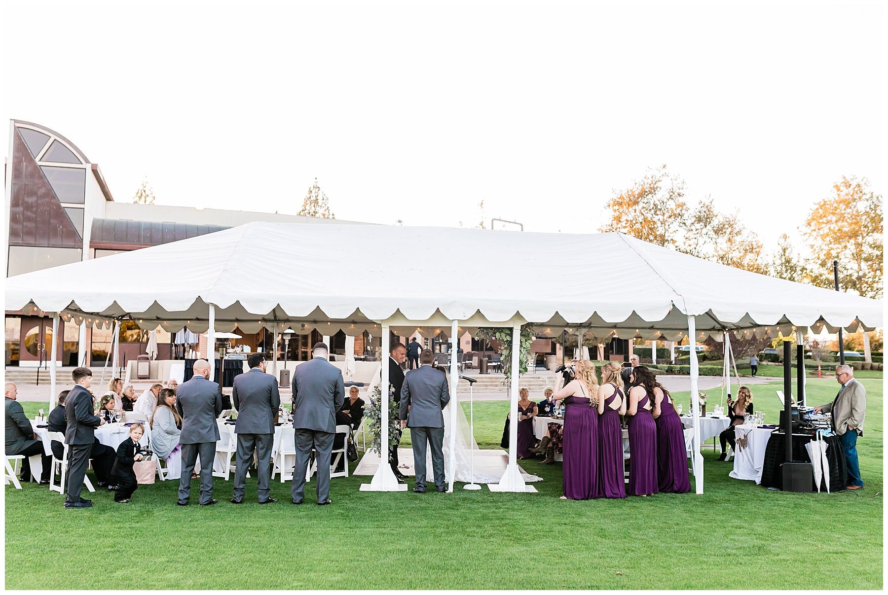  full wedding party at the altar 