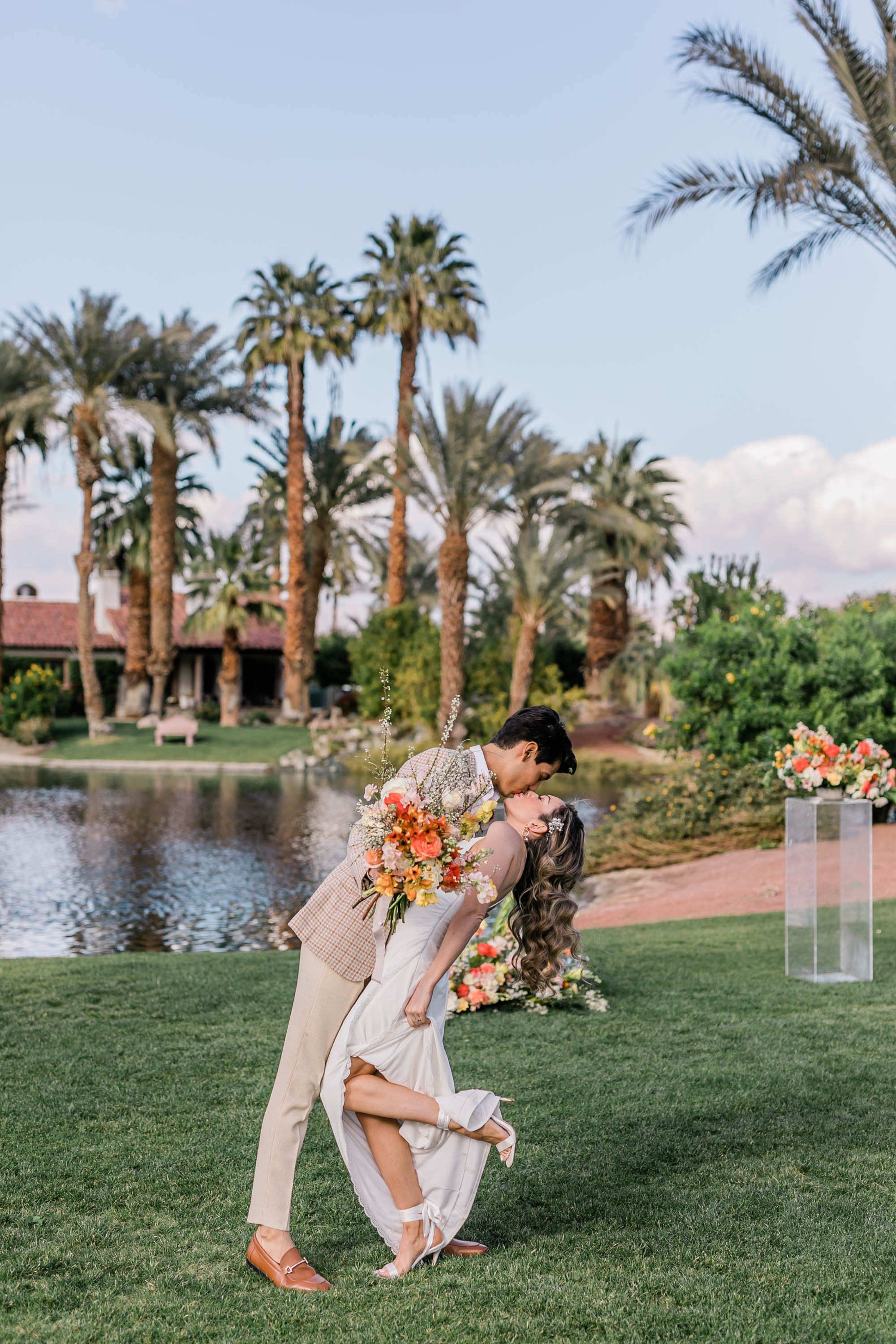 Lakeside Palm Springs wedding ceremony at Bougainvillea Estate. 
