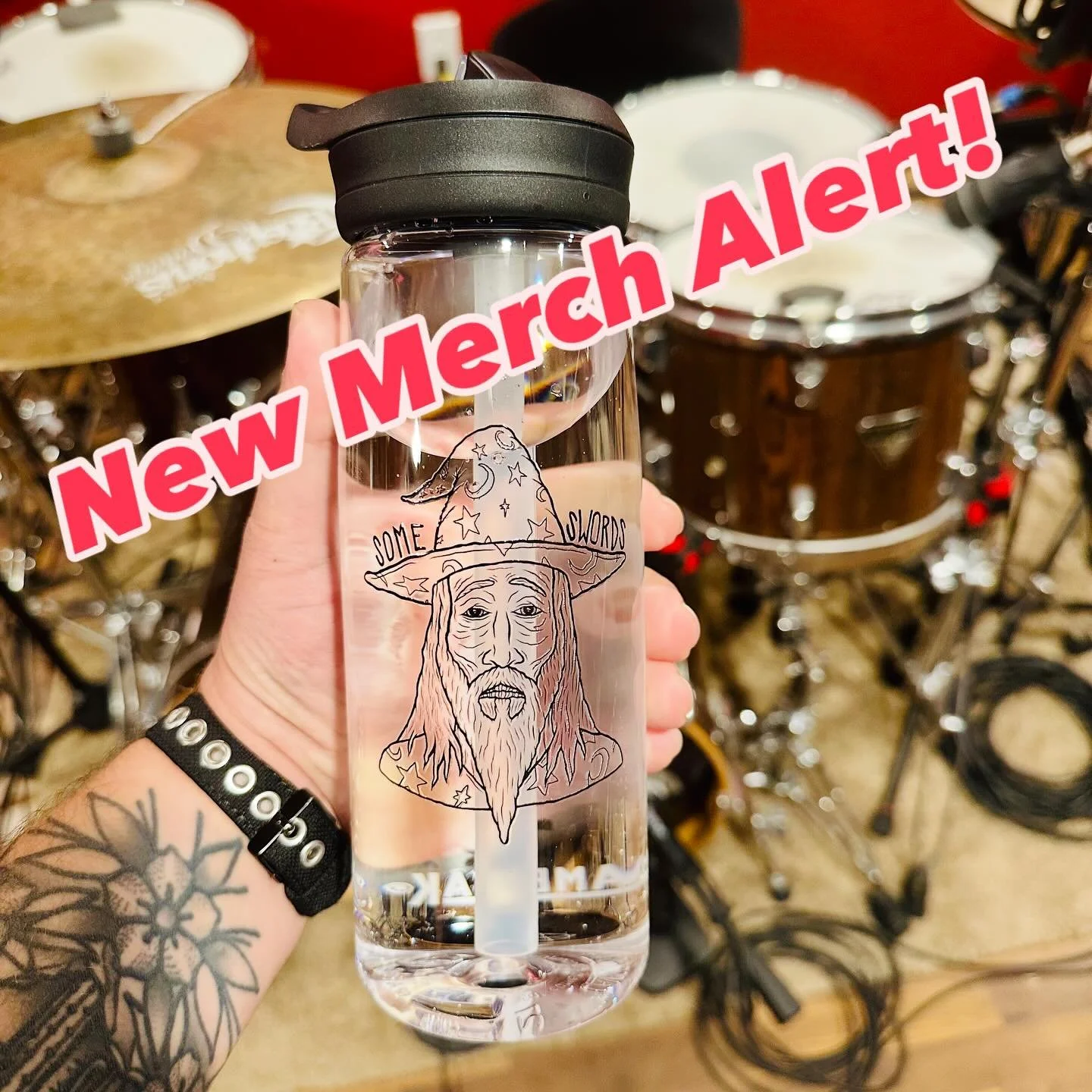 New custom @camelbak water bottles in the merch shop! 

Link in bio to check them out👊🏽🔥👊🏽