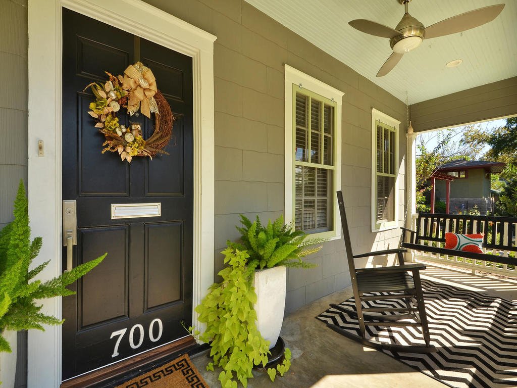 02 - Front Porch.jpg