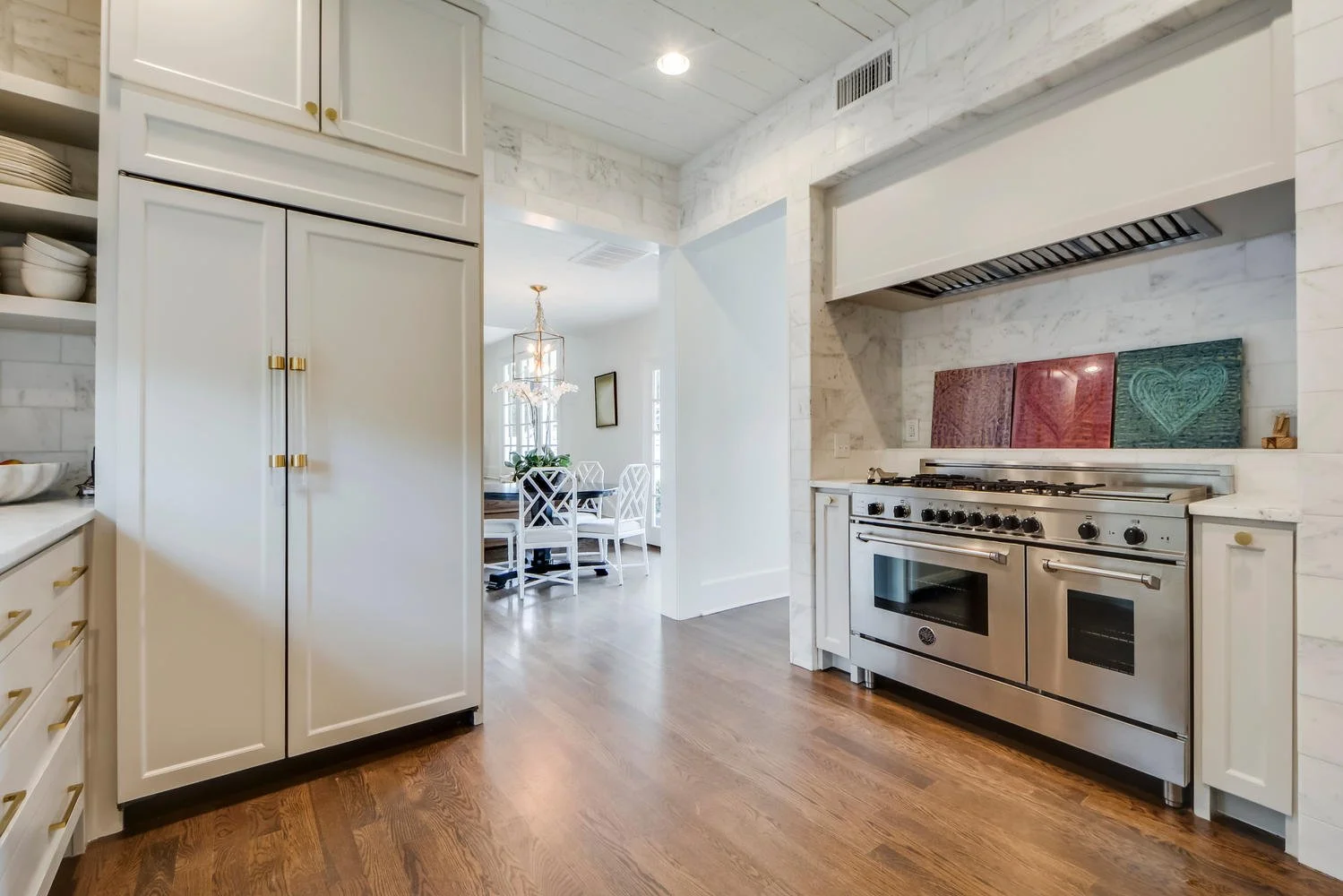 1500 Murray Ln-large-028-17-Kitchen and Breakfast 04-1499x1000-72dpi.jpg