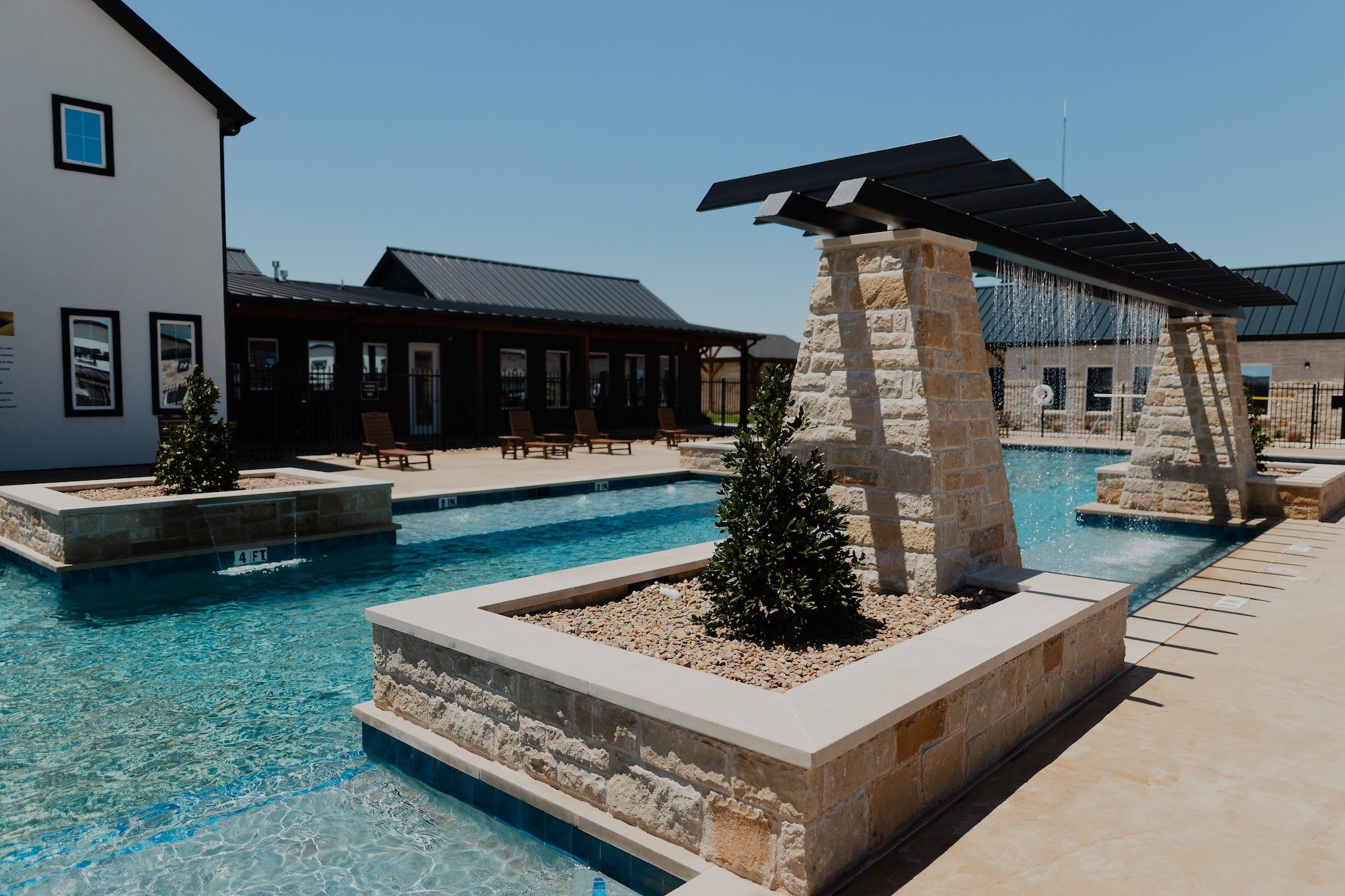 Perspective Clubhouse from Pool.jpg