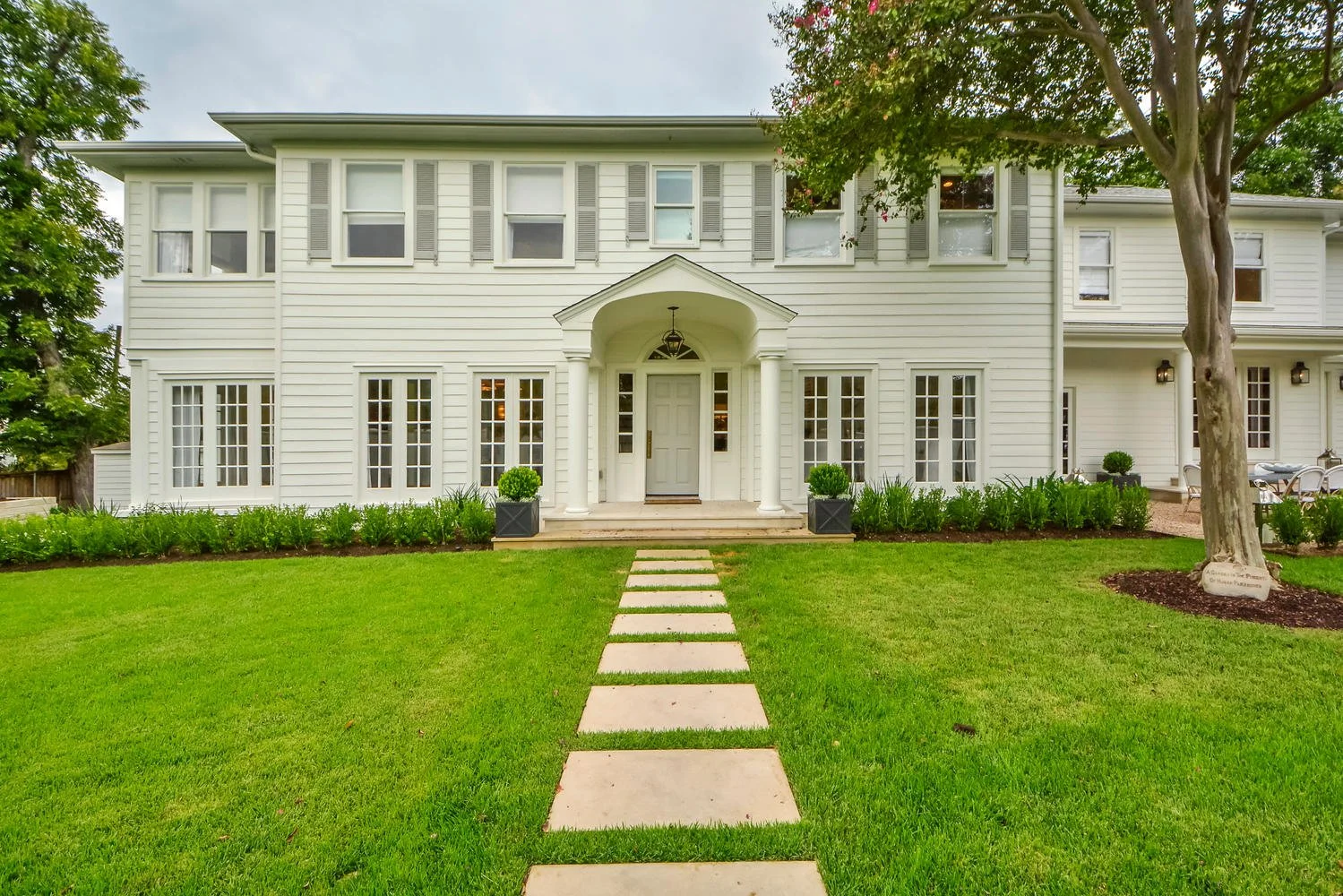 1500 Murray Ln-large-001-3-Exterior Front 01-1499x1000-72dpi.jpg