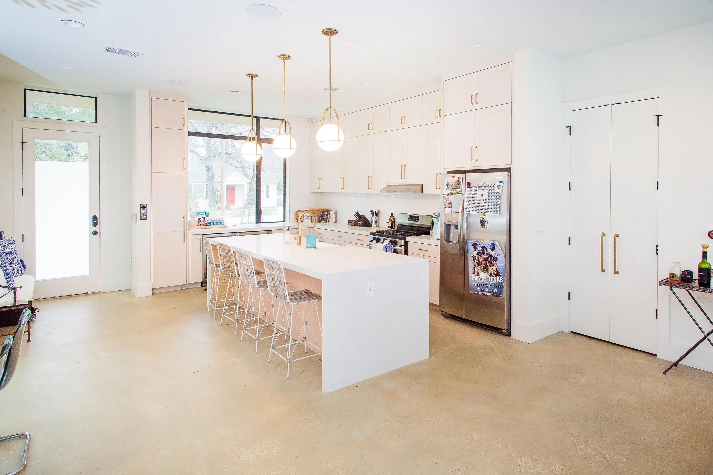 08 - Kitchen.jpg