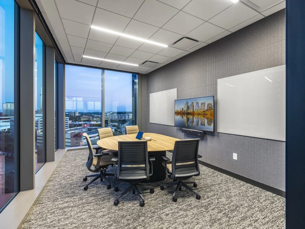 12 - Conference Room Large.jpeg