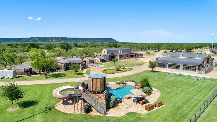 Rocker B Ranch | Wedding, Corporate Retreat, & Baseball Tournament ...