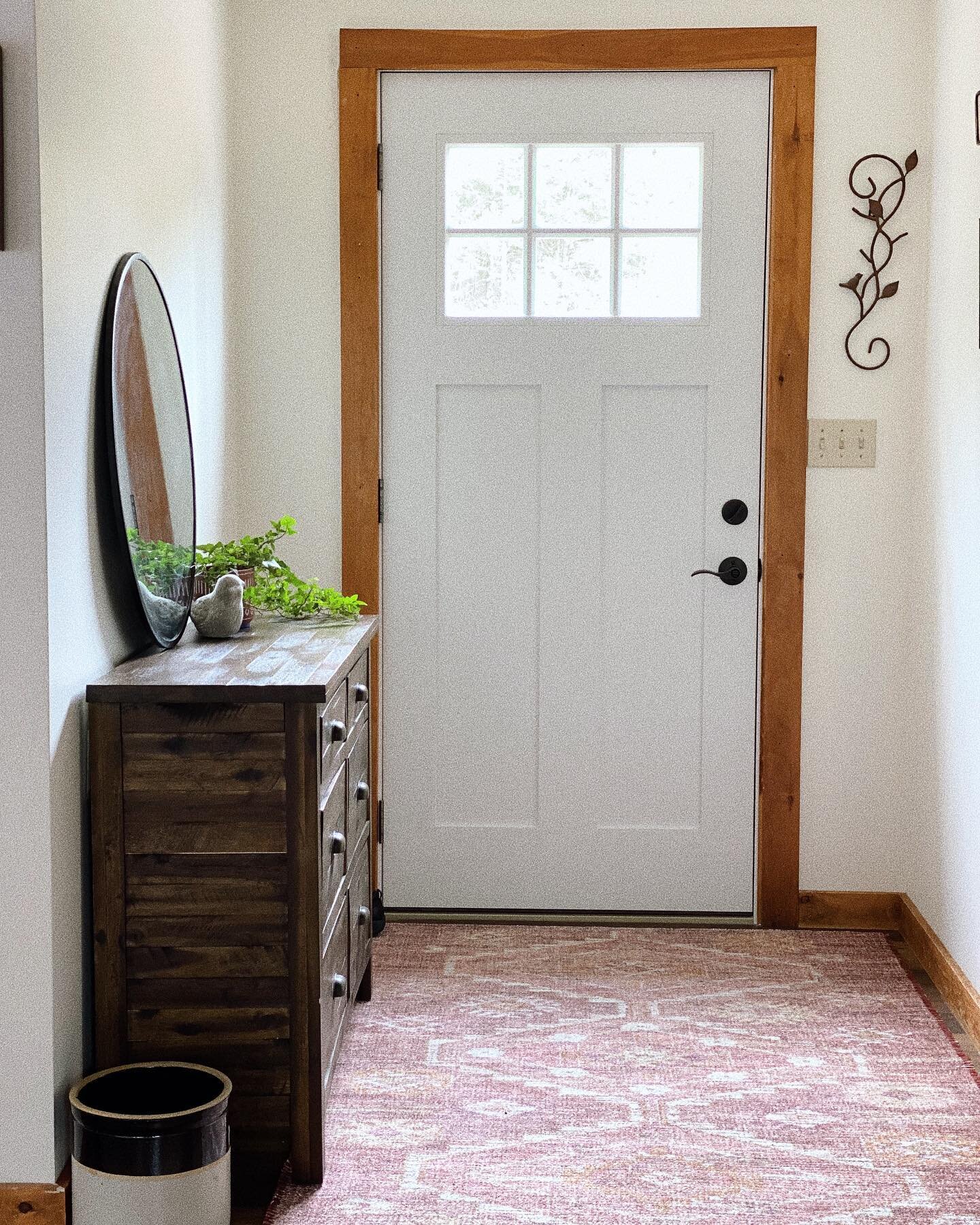 Entryway Makeover ✨

Check out this before and after 🧡 We will be hanging the mirror and adding a few finishing touches but I couldn&rsquo;t wait to share ✨ What do you think?! 

#entrywaytable 
#entrywaymakeover 
#roommakeover 
#targetfinds
#target