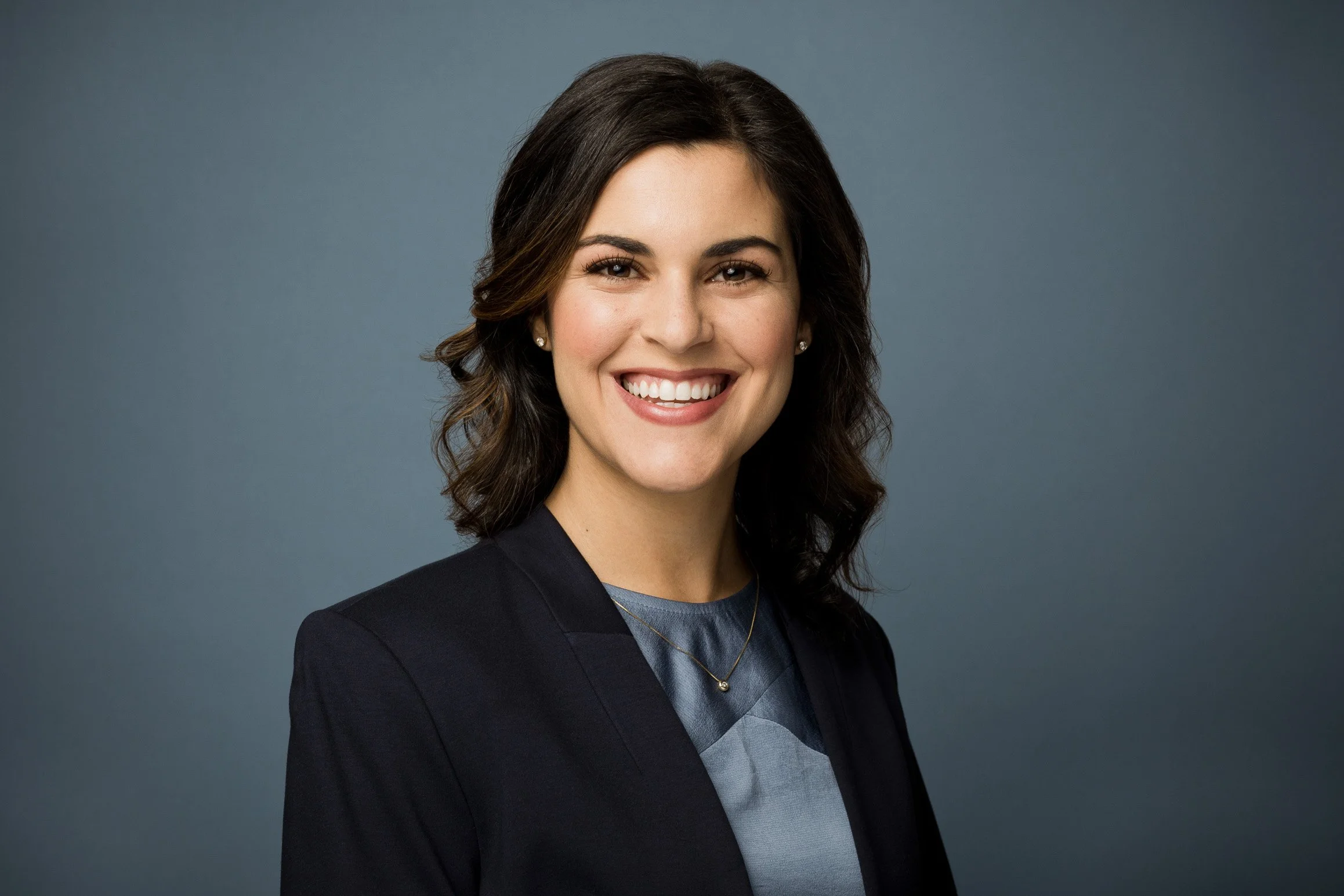 How to Choose the Best Background for Your Headshots