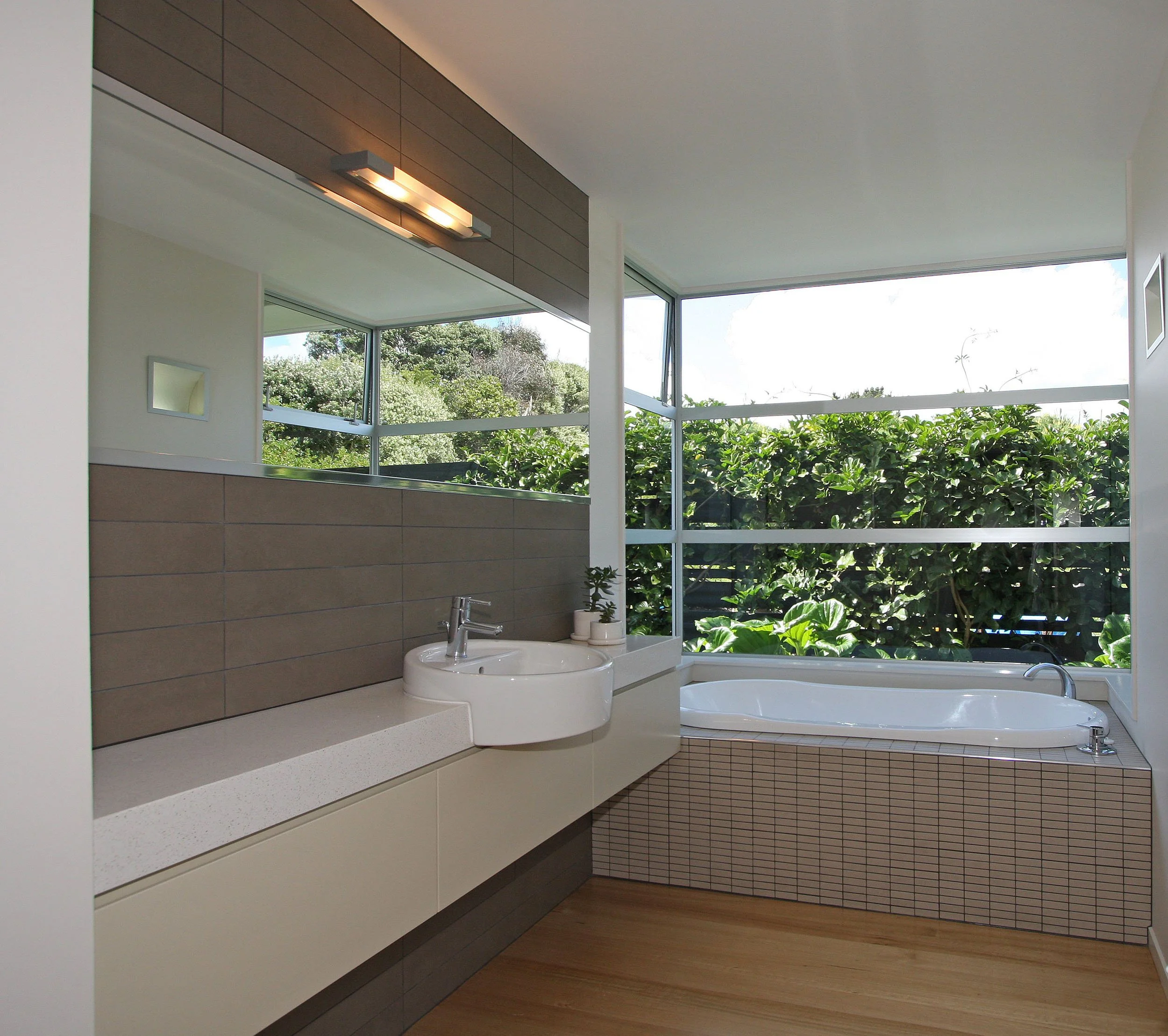 Waikanae Beach house Int 08.jpg