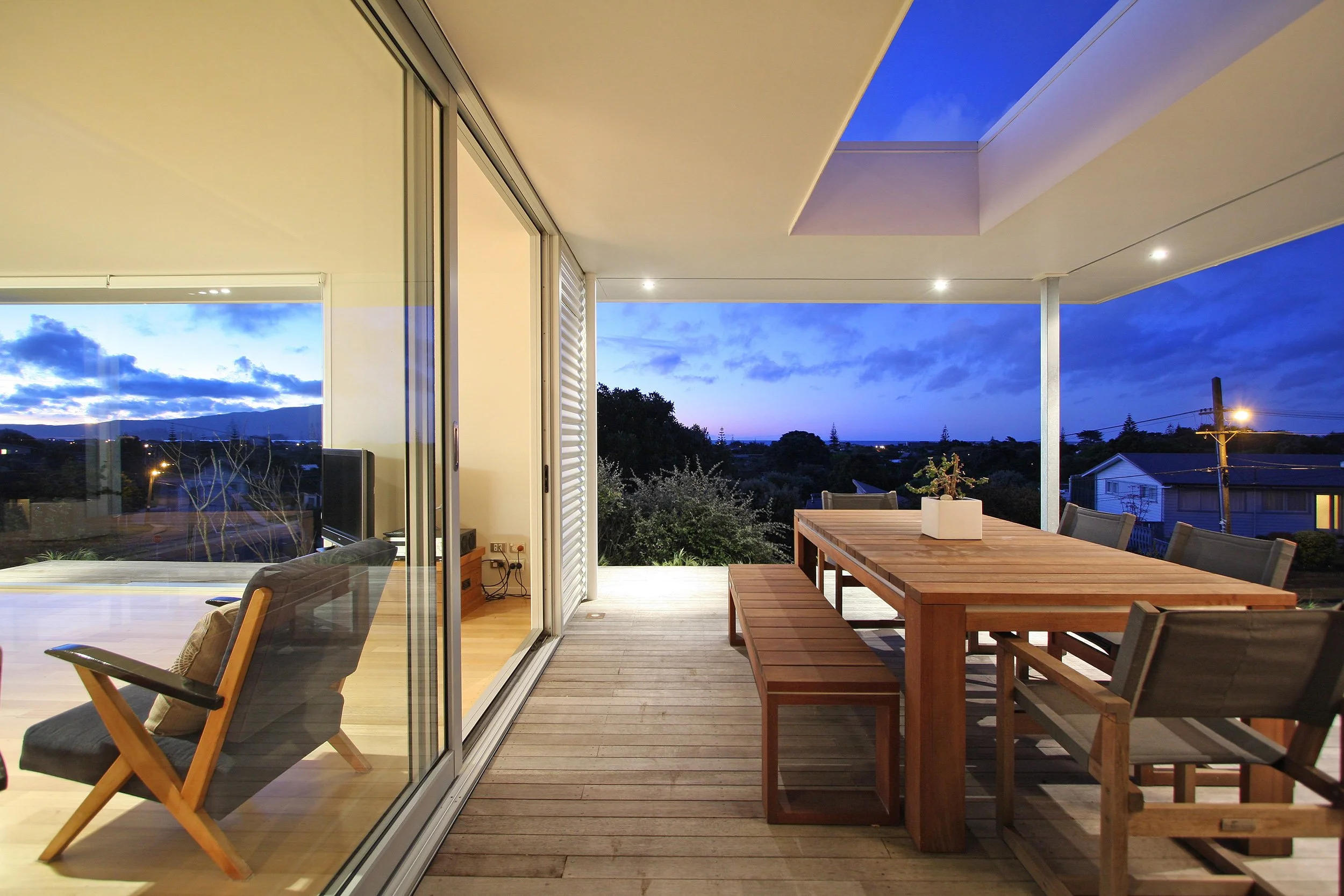 Waikanae Beach house Int 03.jpg