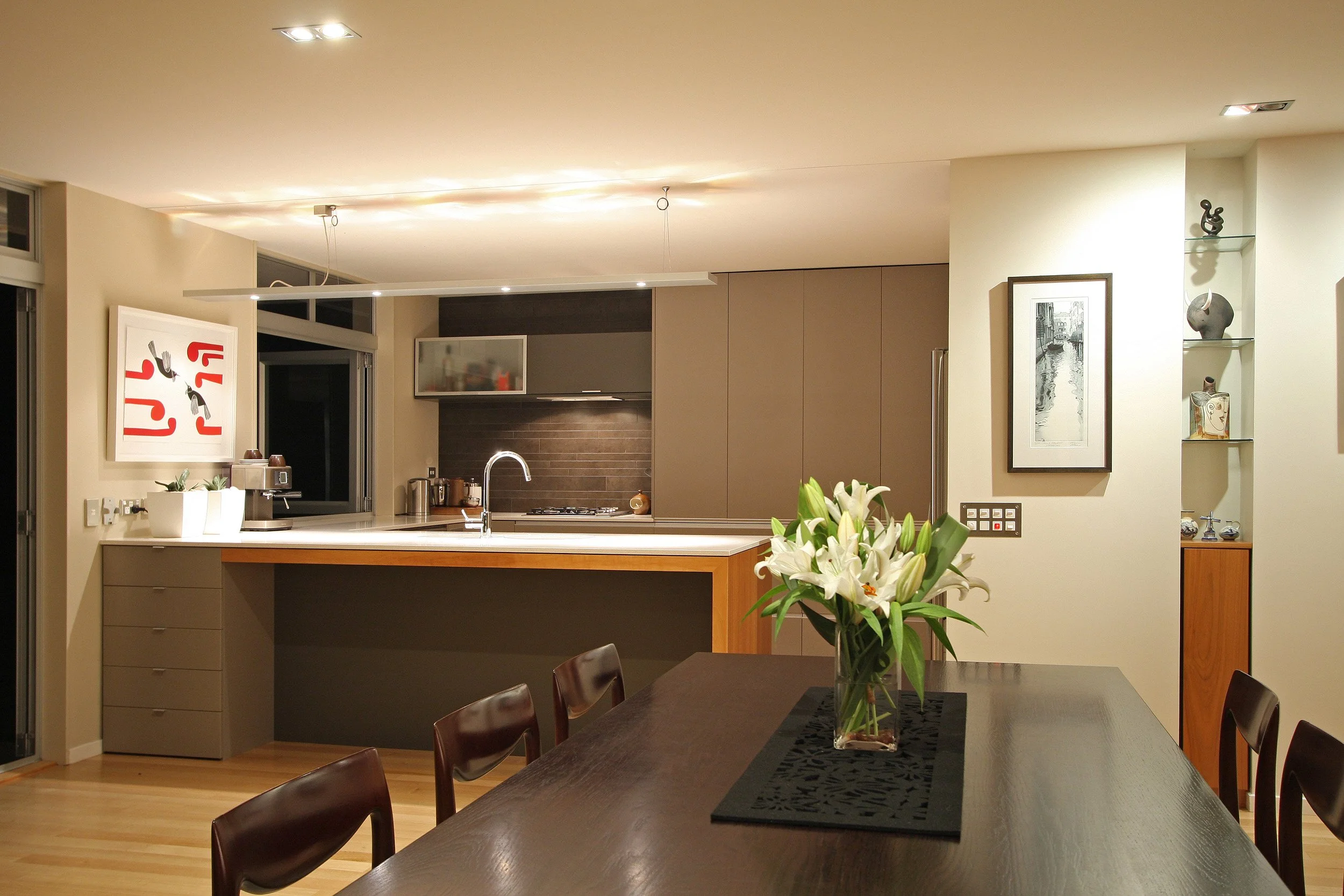 Waikanae Beach house Int 01.jpg