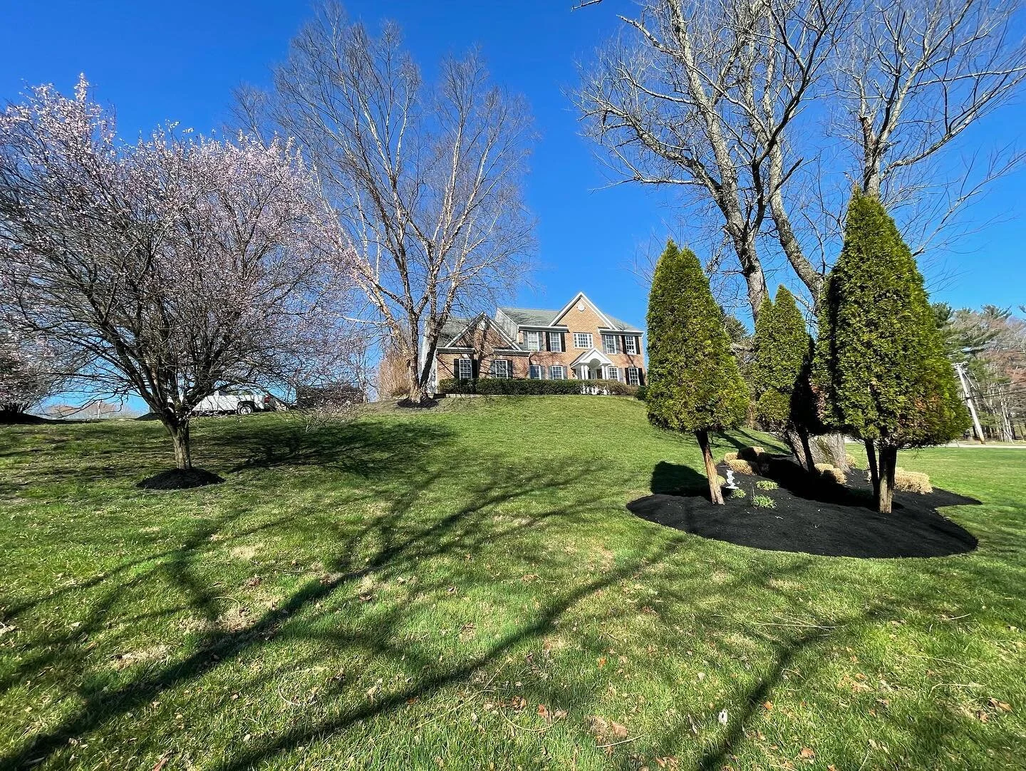 Estrada Landscaping Services Inc.