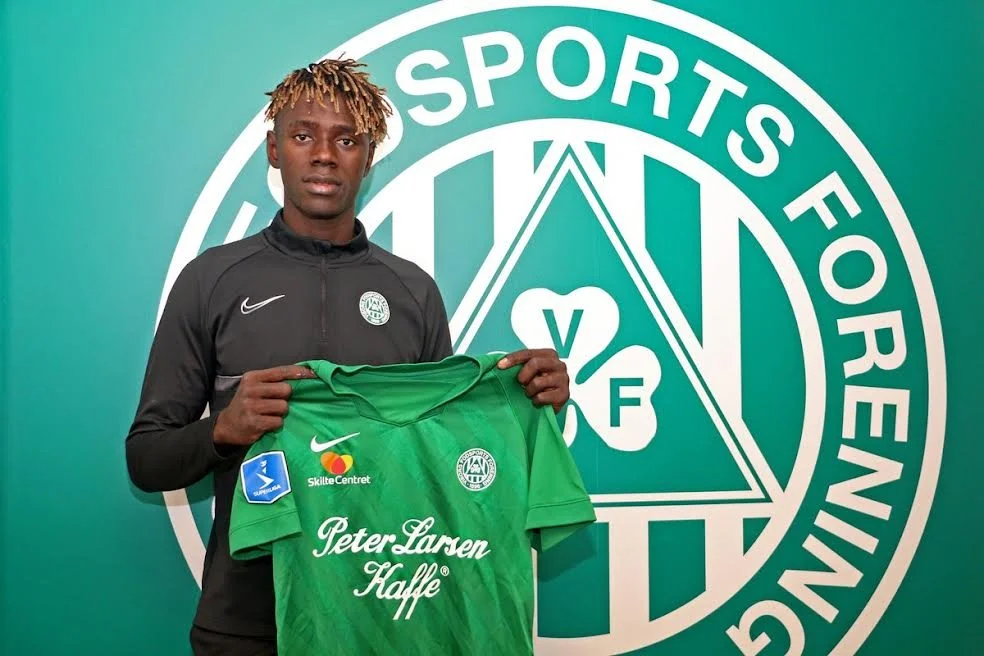 Viborg snaps up Lamin Jawara