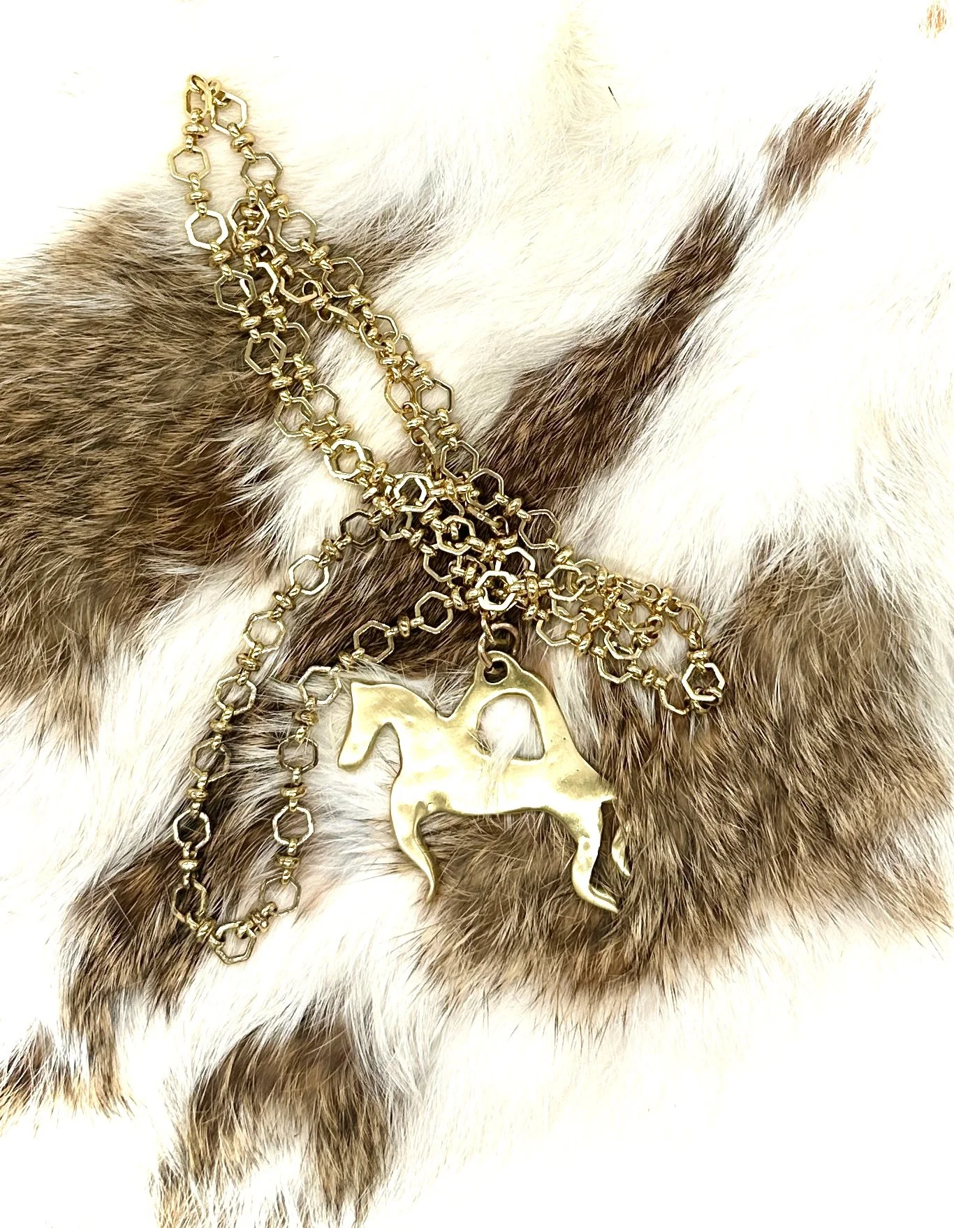 THE CASSANDRA  HORSE SOVEREIGN