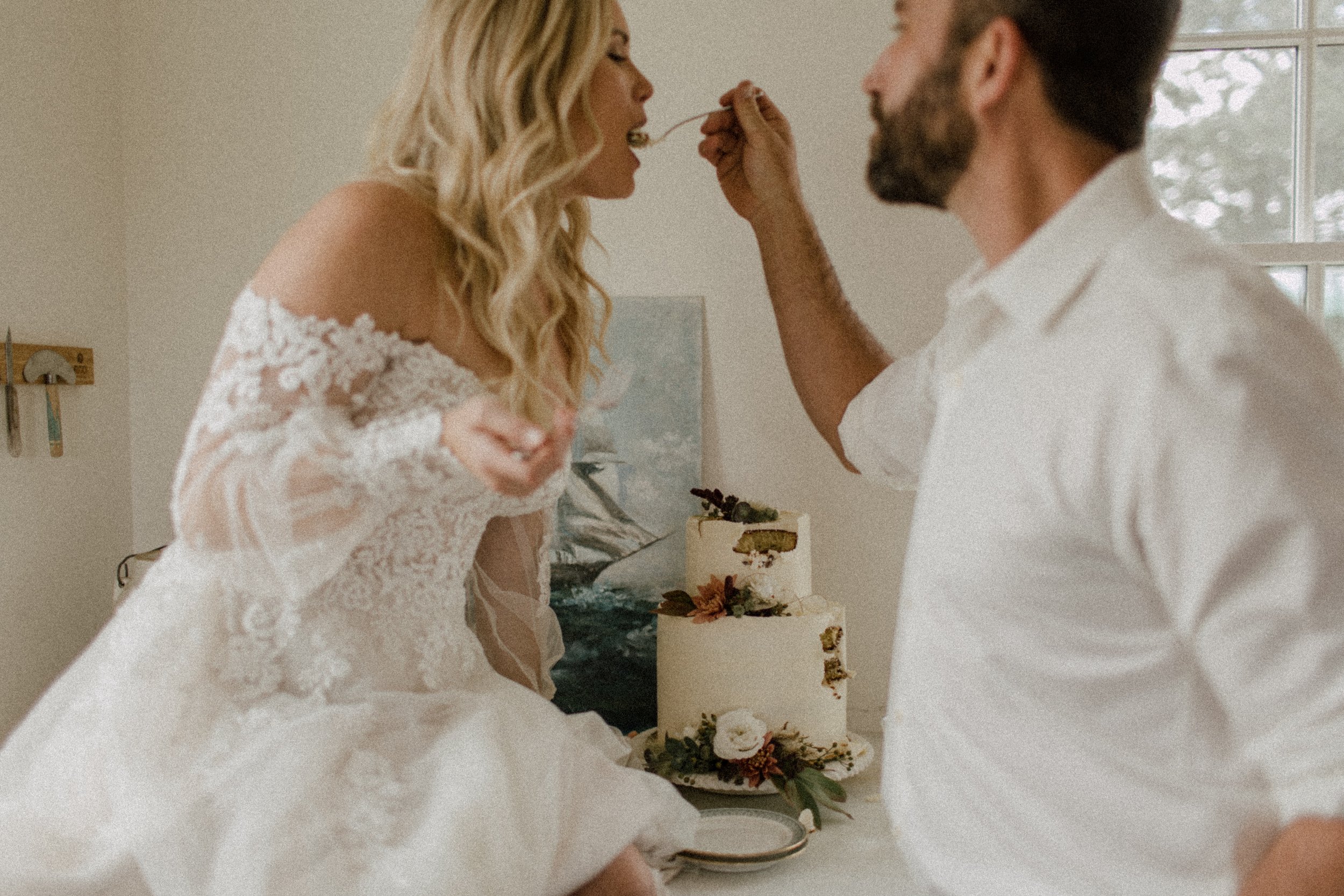 0921_TopslWinterWeddings_jamiemercuriophoto2022-218.jpg