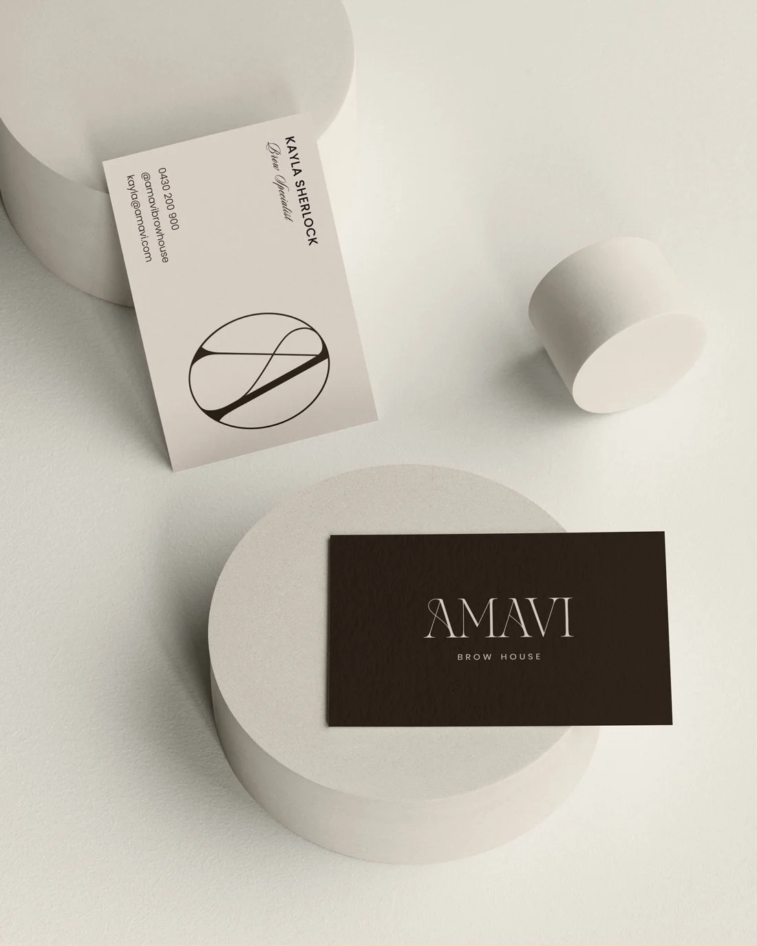 business-card-design-amavi-beauty-branding.jpg